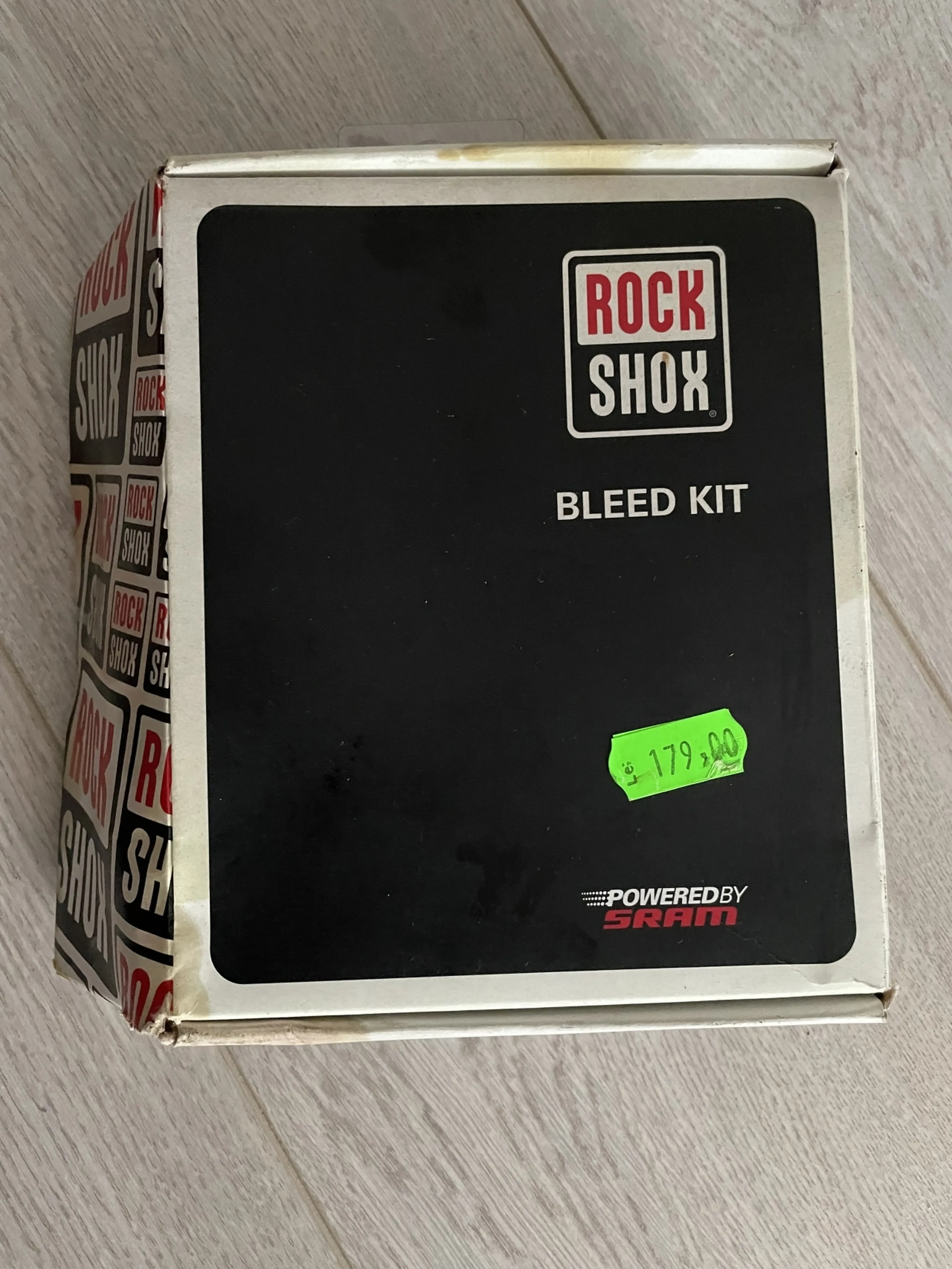 1. Reverb Bleed Kit/ Kit aerisire Reverb