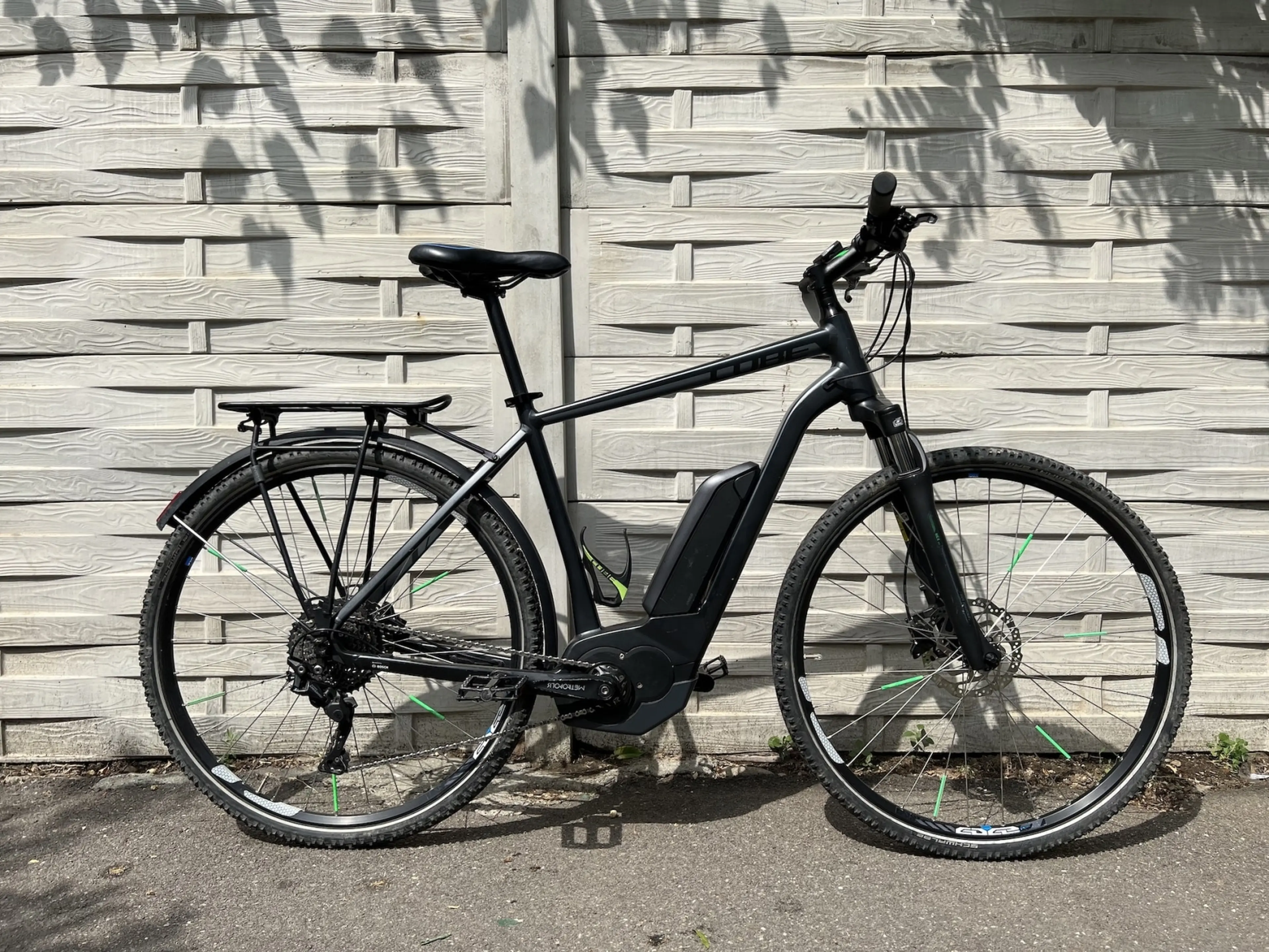 2. Bicicleta electrica Cube Cross Hybrid Pro 400, model 2018