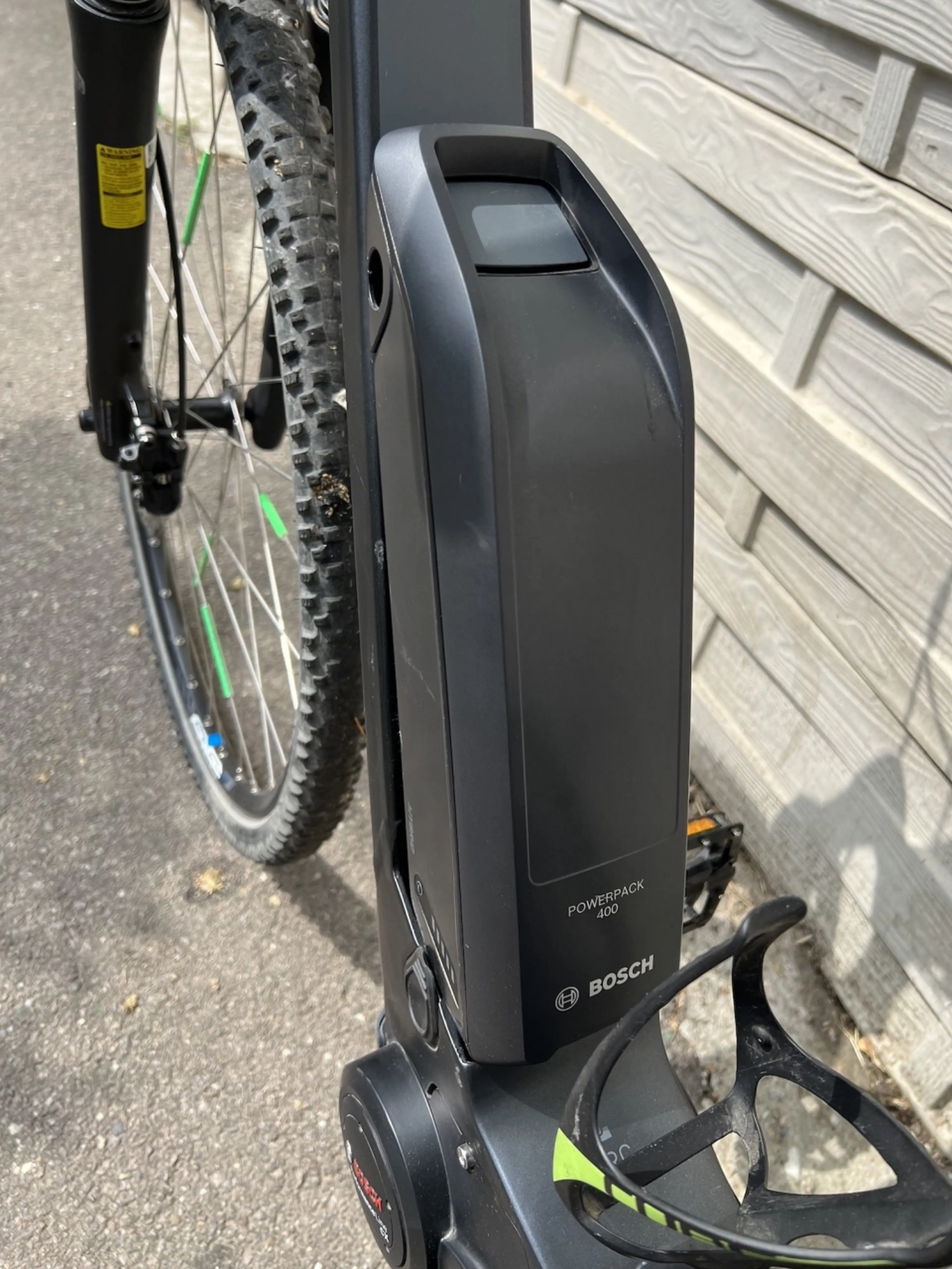 7. Bicicleta electrica Cube Cross Hybrid Pro 400, model 2018