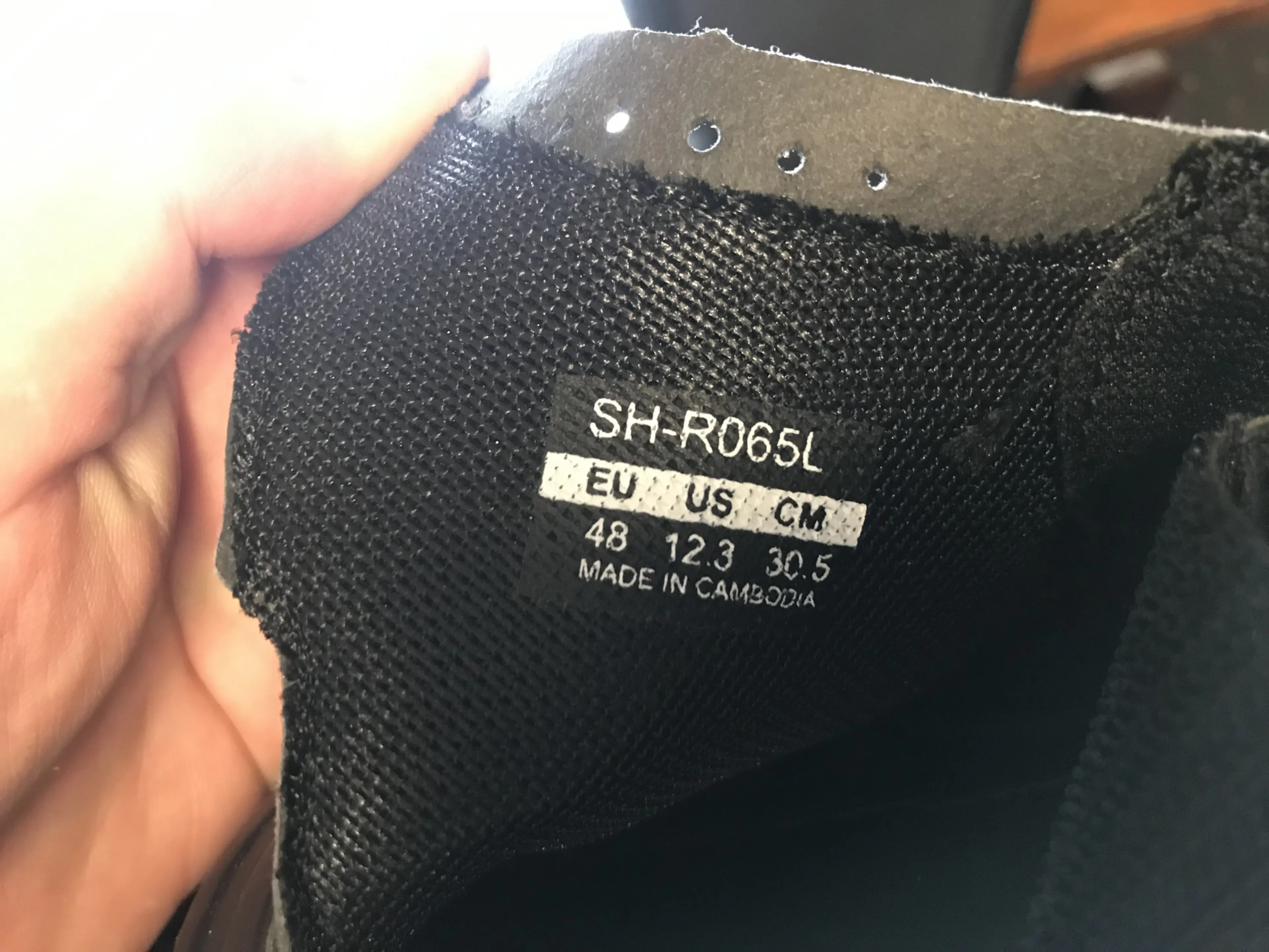 1. Pantofi Shimano SH-R065L nr 48, 30.5 cm