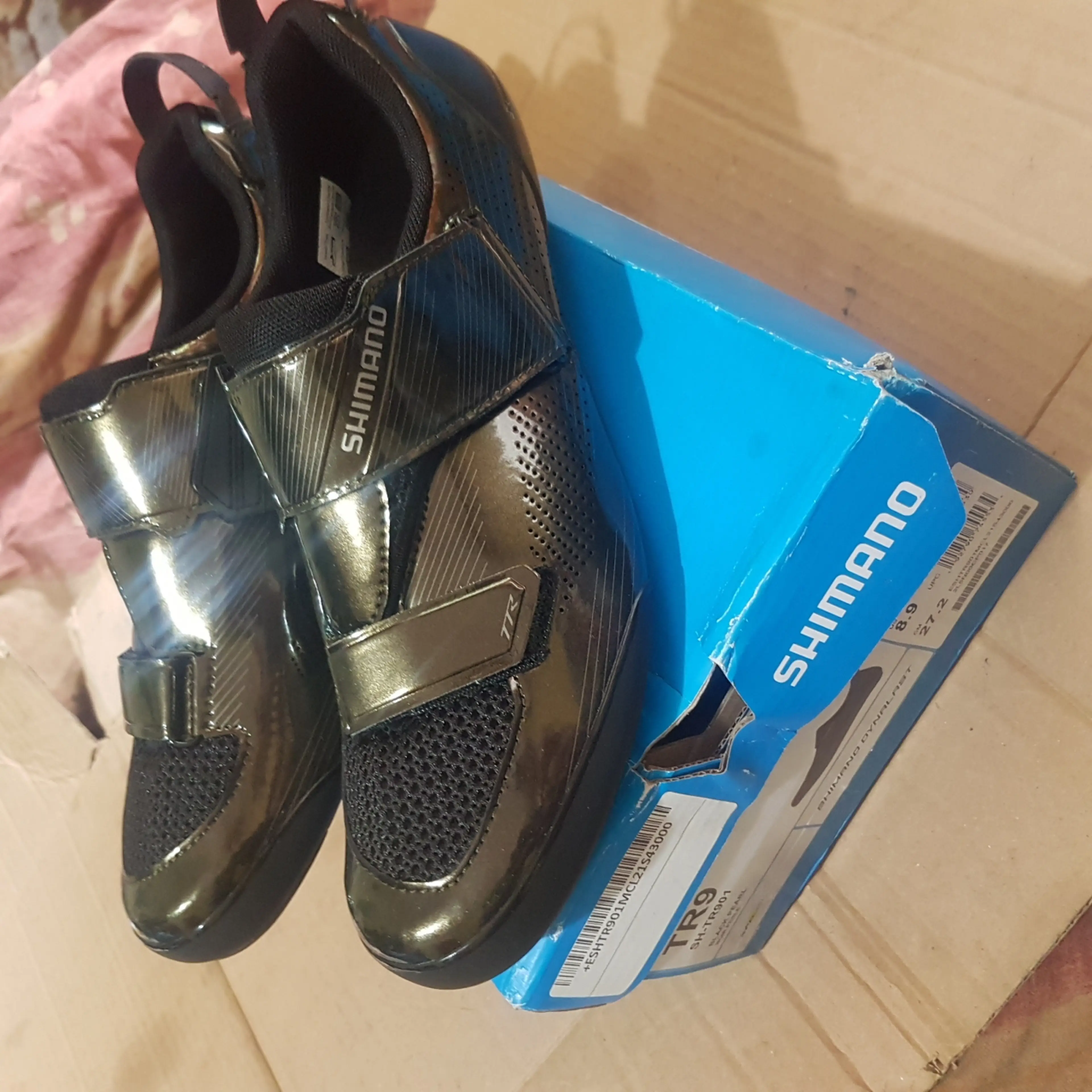 1. Pantofi Shimano TR 901