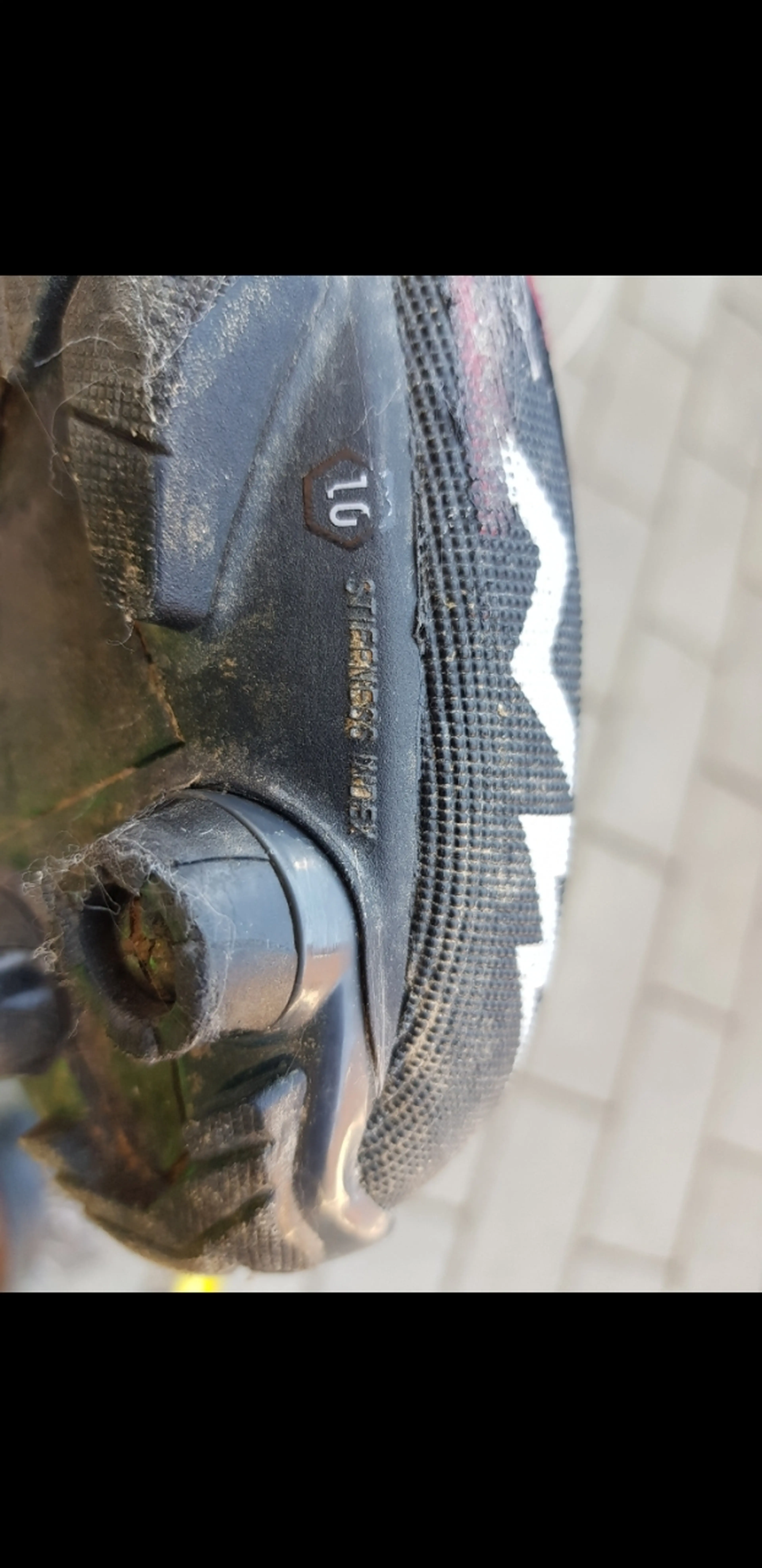 8. Pantofi de ciclism Northwave razer mărimea 42