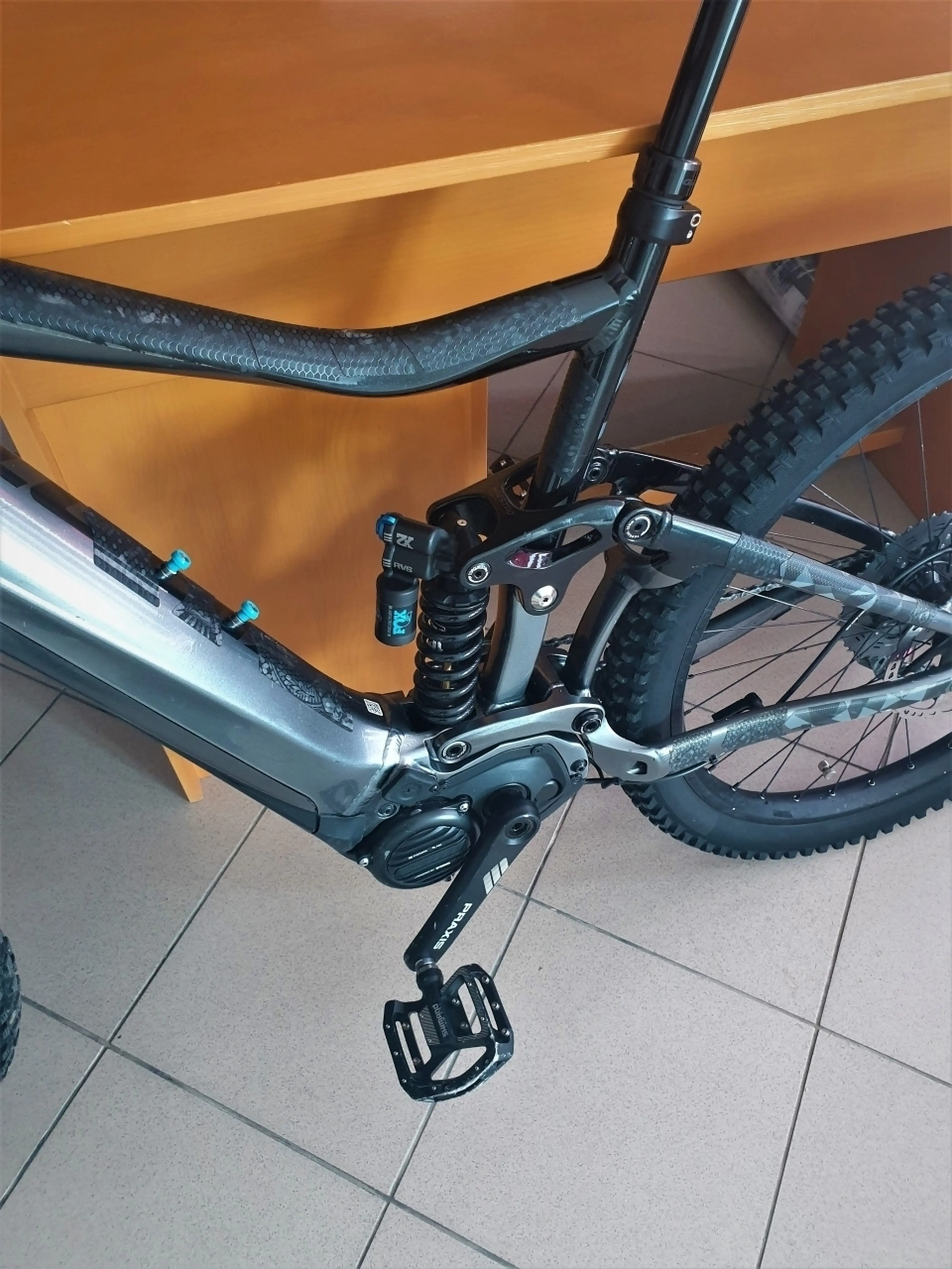 2. Bicicleta electrica full suspension Giant Trance SX E+ 1 Pro 2019