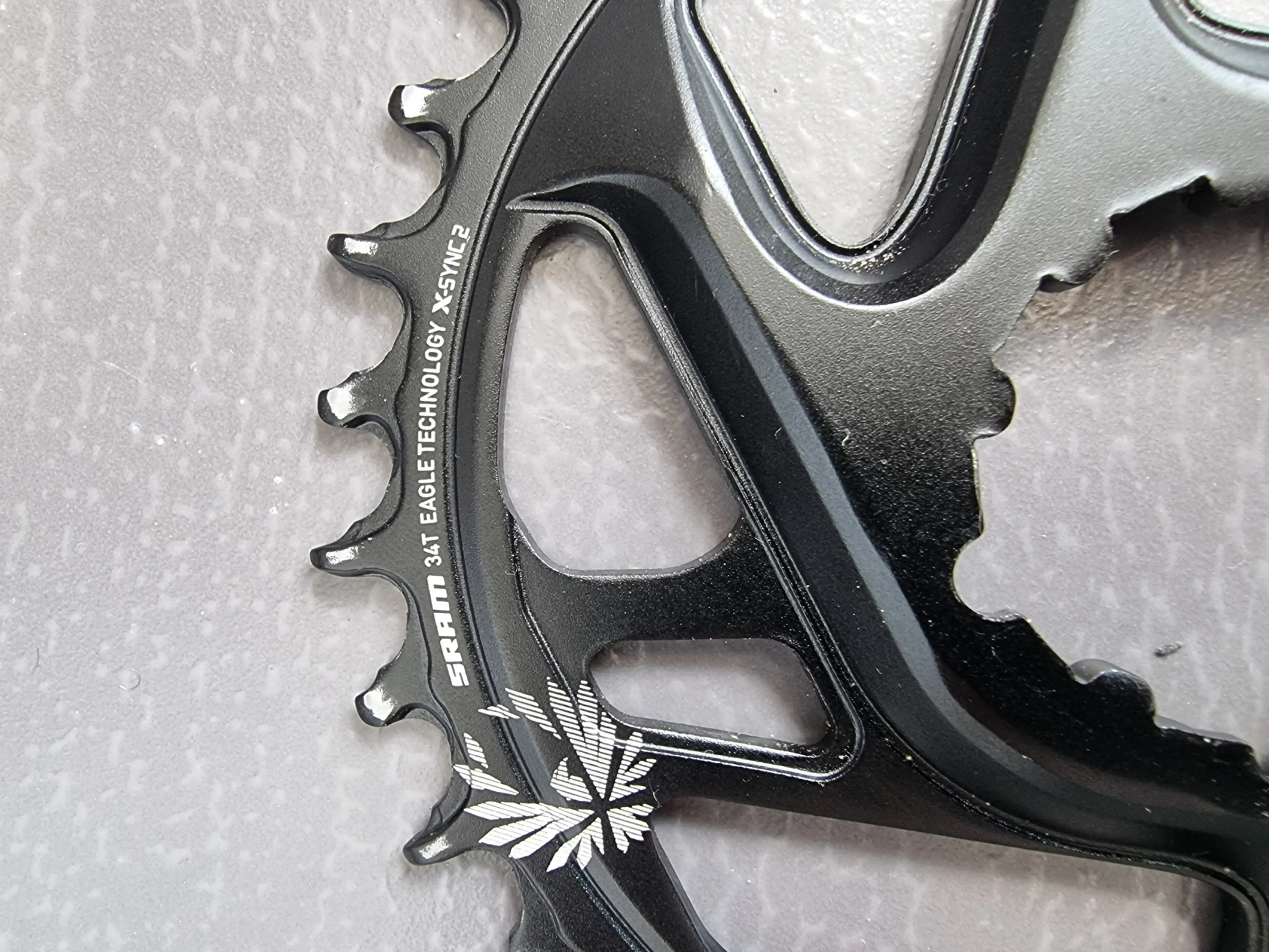 2. Foaie SRAM Eagle X-SYNC 2 Direct Mount Chainring - Cold Forged - 6mm Offset 34t