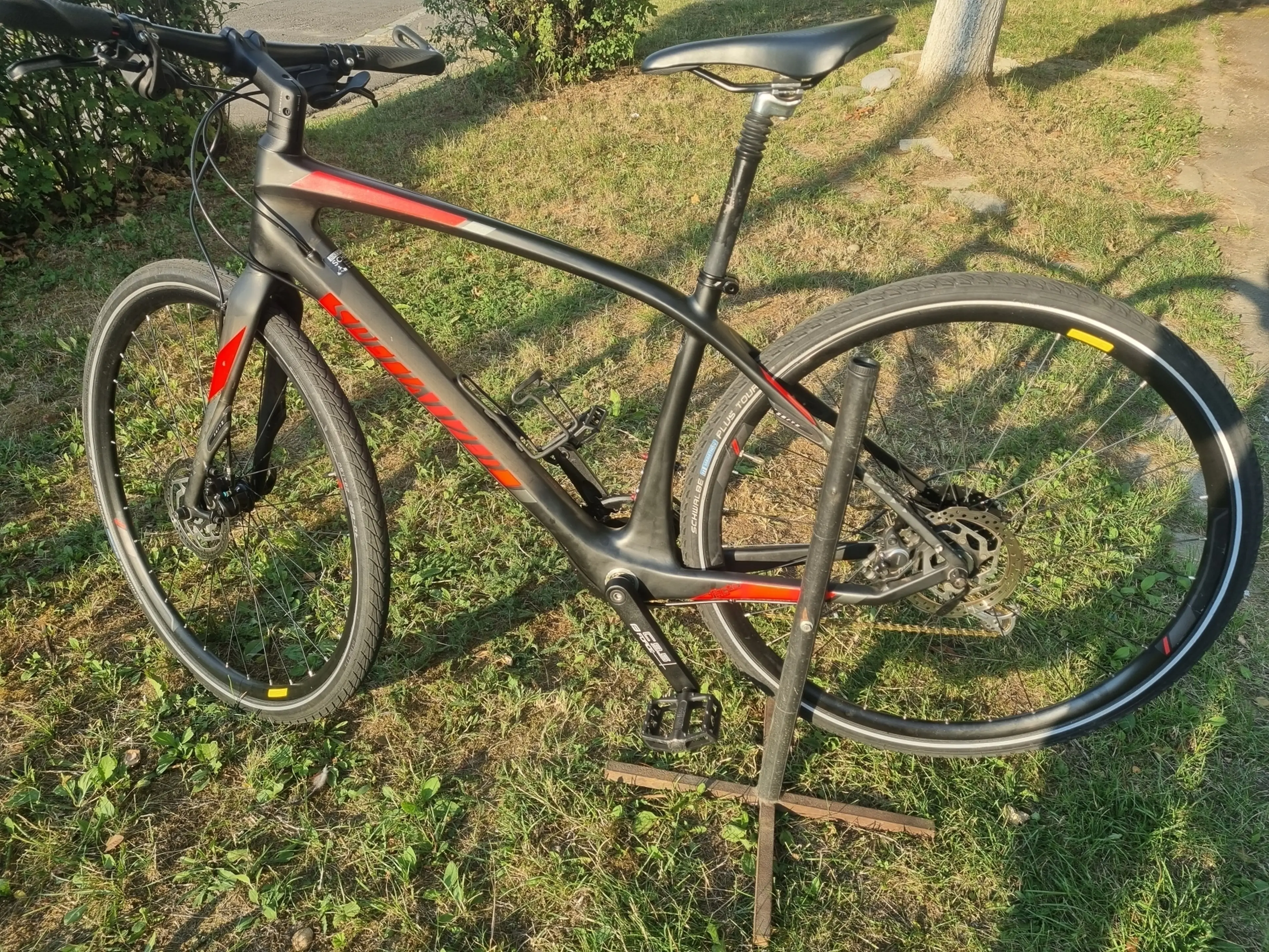 2. Specialized Sirrus Carbon Sport