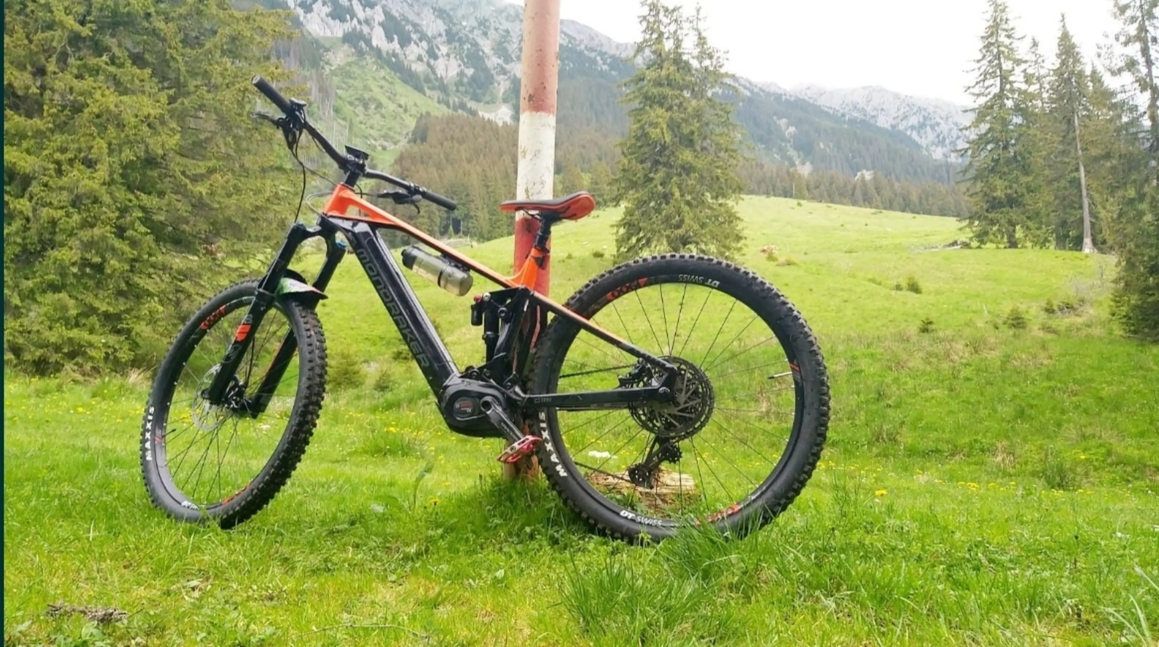 6. Bicicleta electrica Mondraker Crafty R 29" Negru/Portocaliu 2021