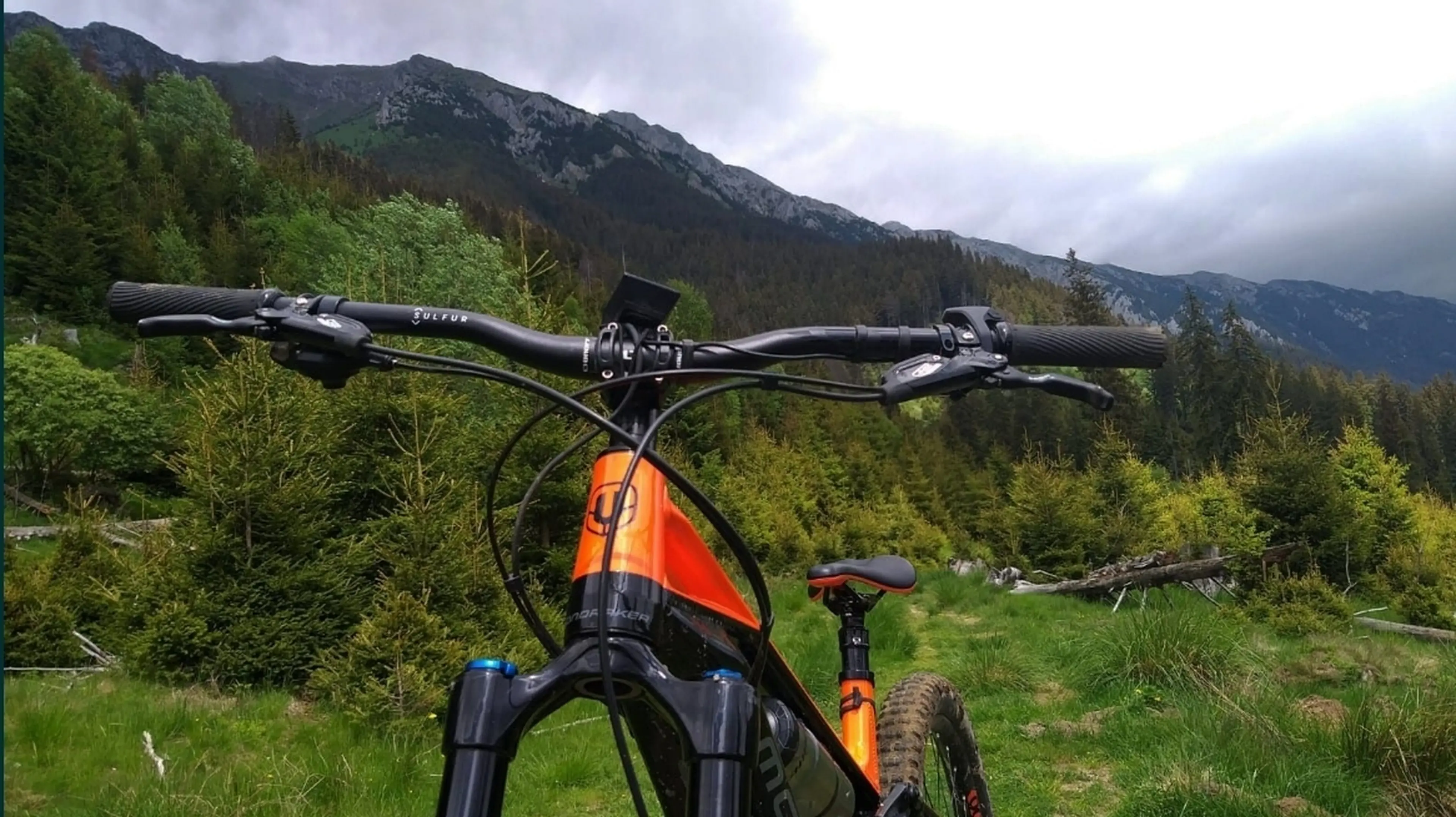 8. Bicicleta electrica Mondraker Crafty R 29" Negru/Portocaliu 2021