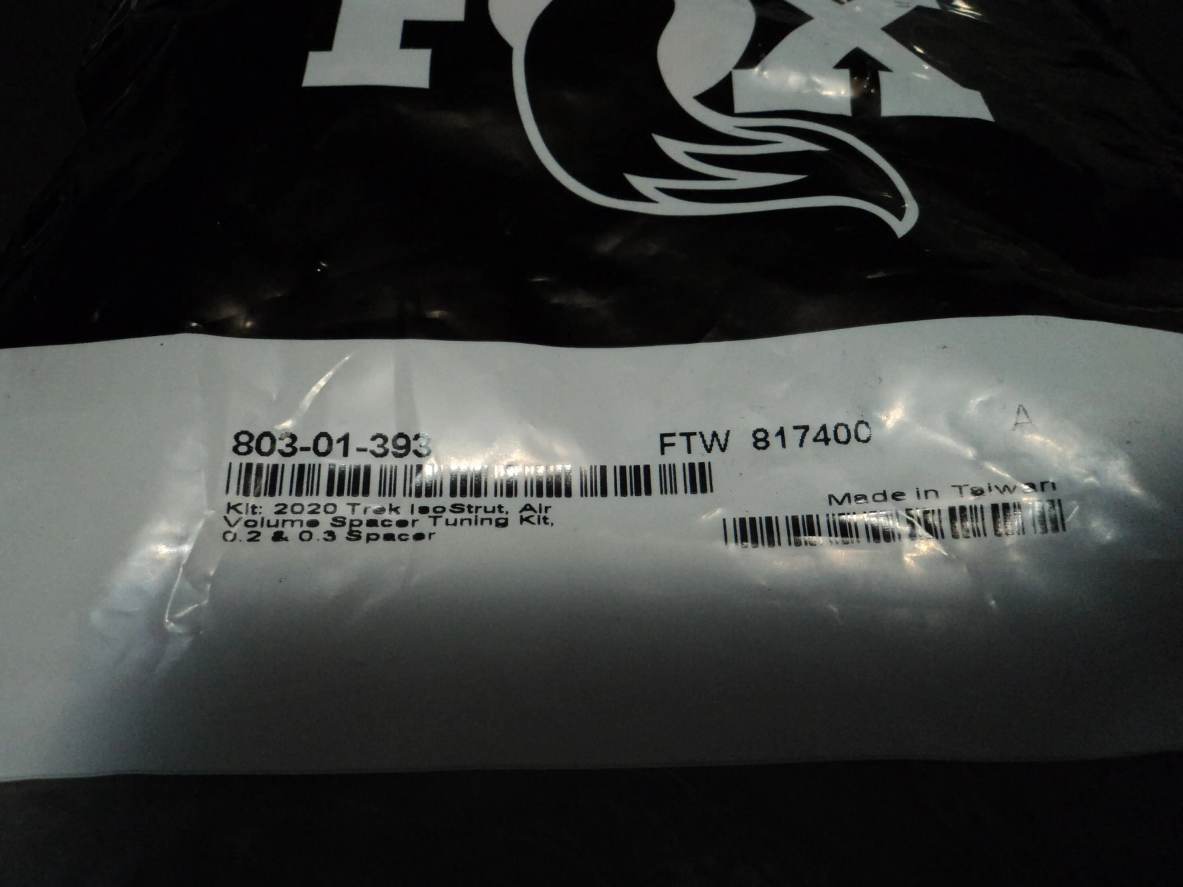 3. Fox 2020 Trek IsoStrut Air Volume Spacer Token kit