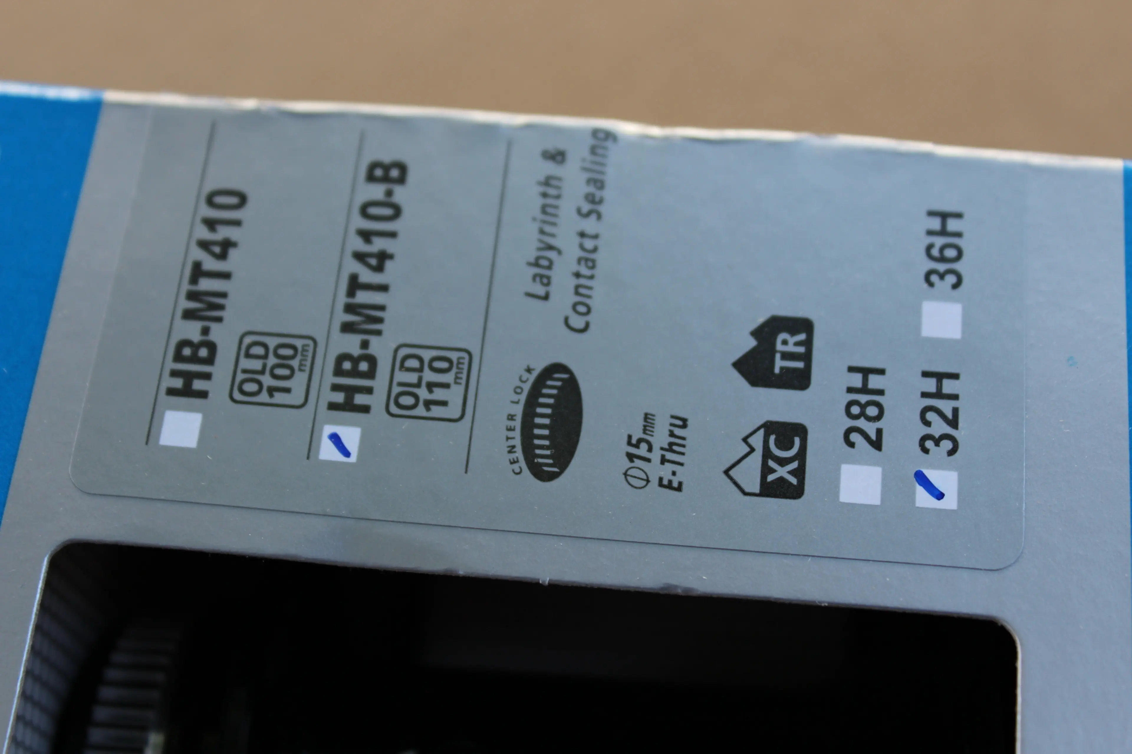 8. Shimano HB-MT410-B Boost Center-Lock butuc fata 15x110mm 32h