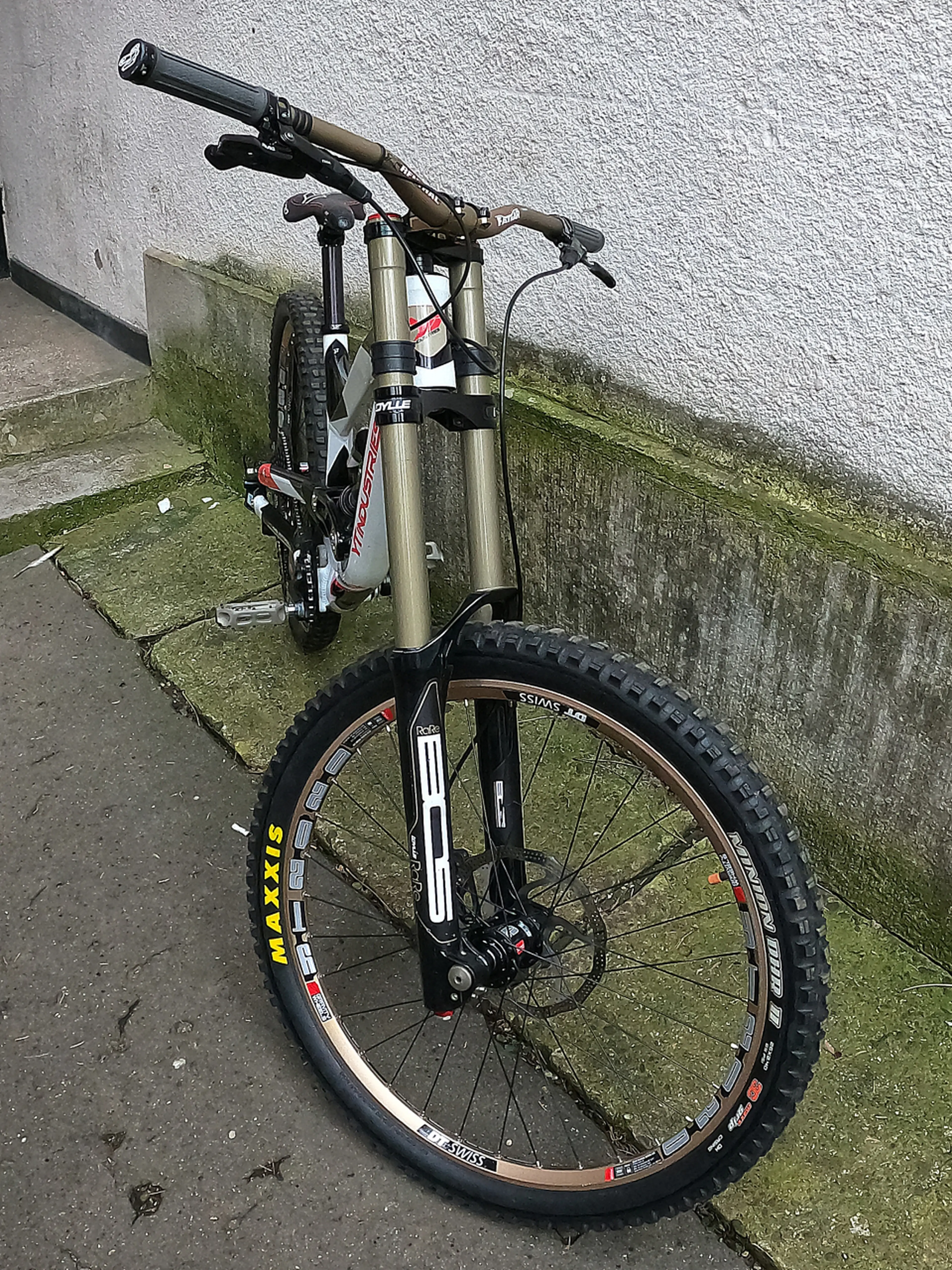 2. YT Industries Pro edition
