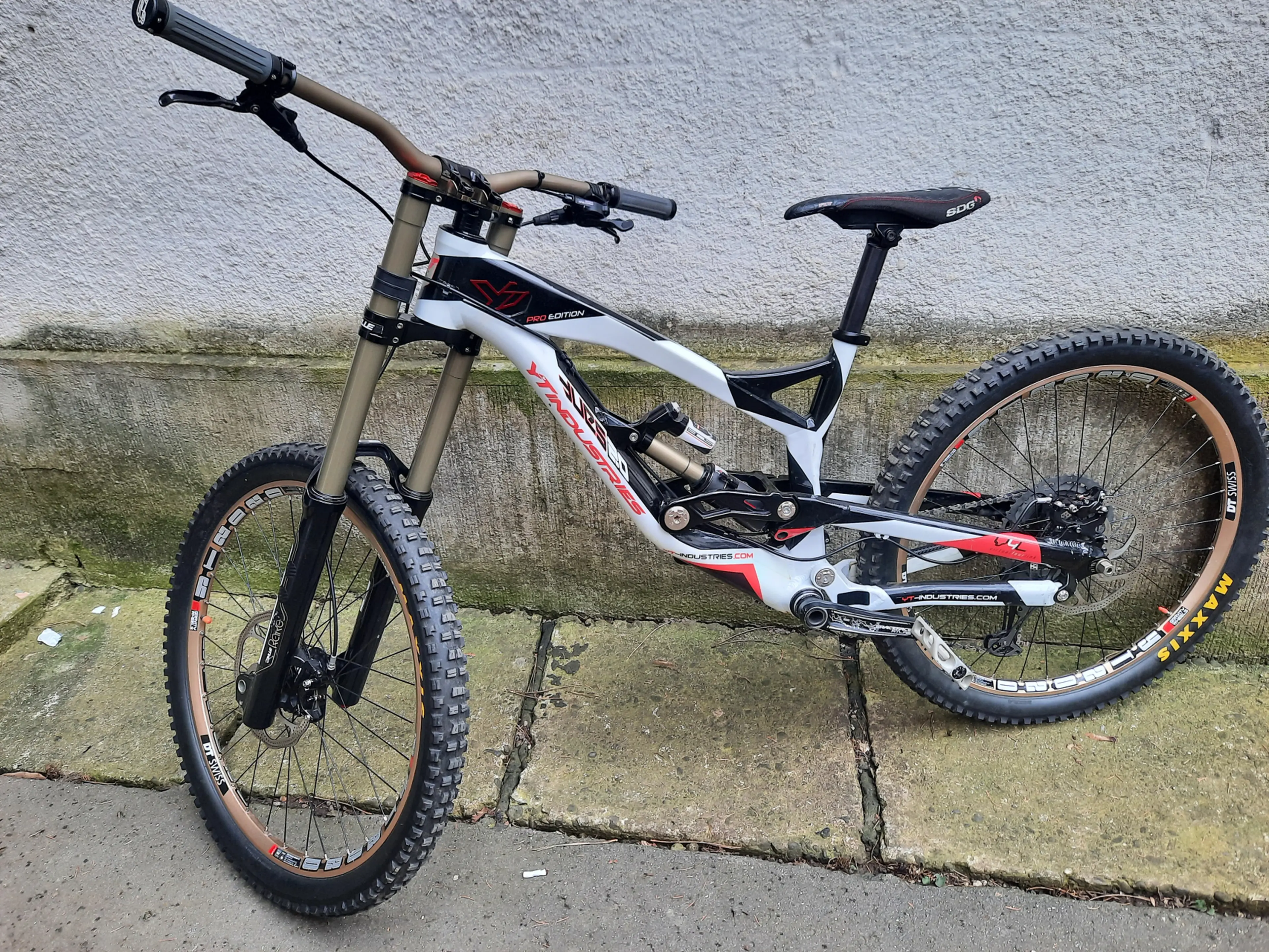 1. YT Industries Pro edition