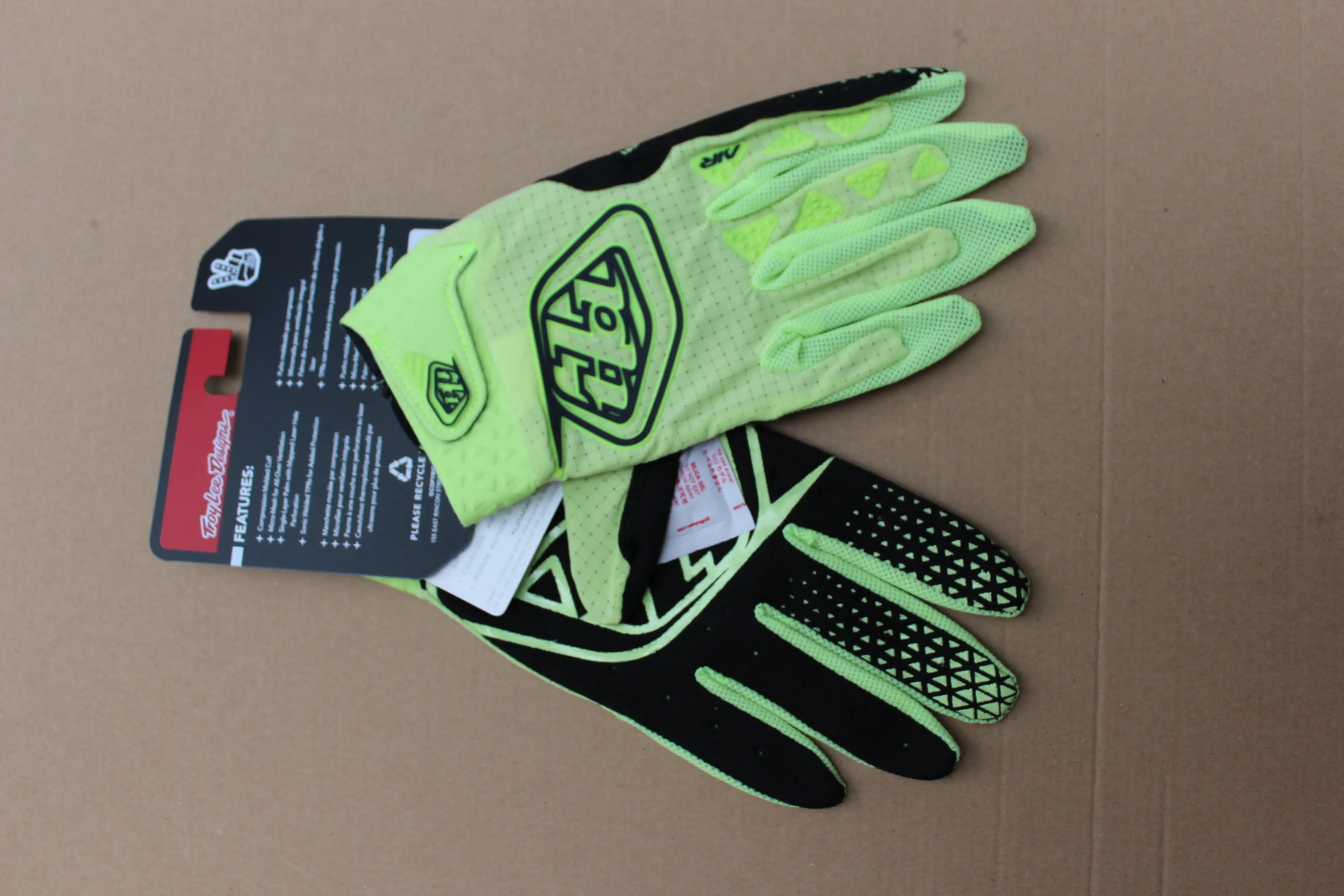 5. Troy Lee Designs Air - Glo Green - Large