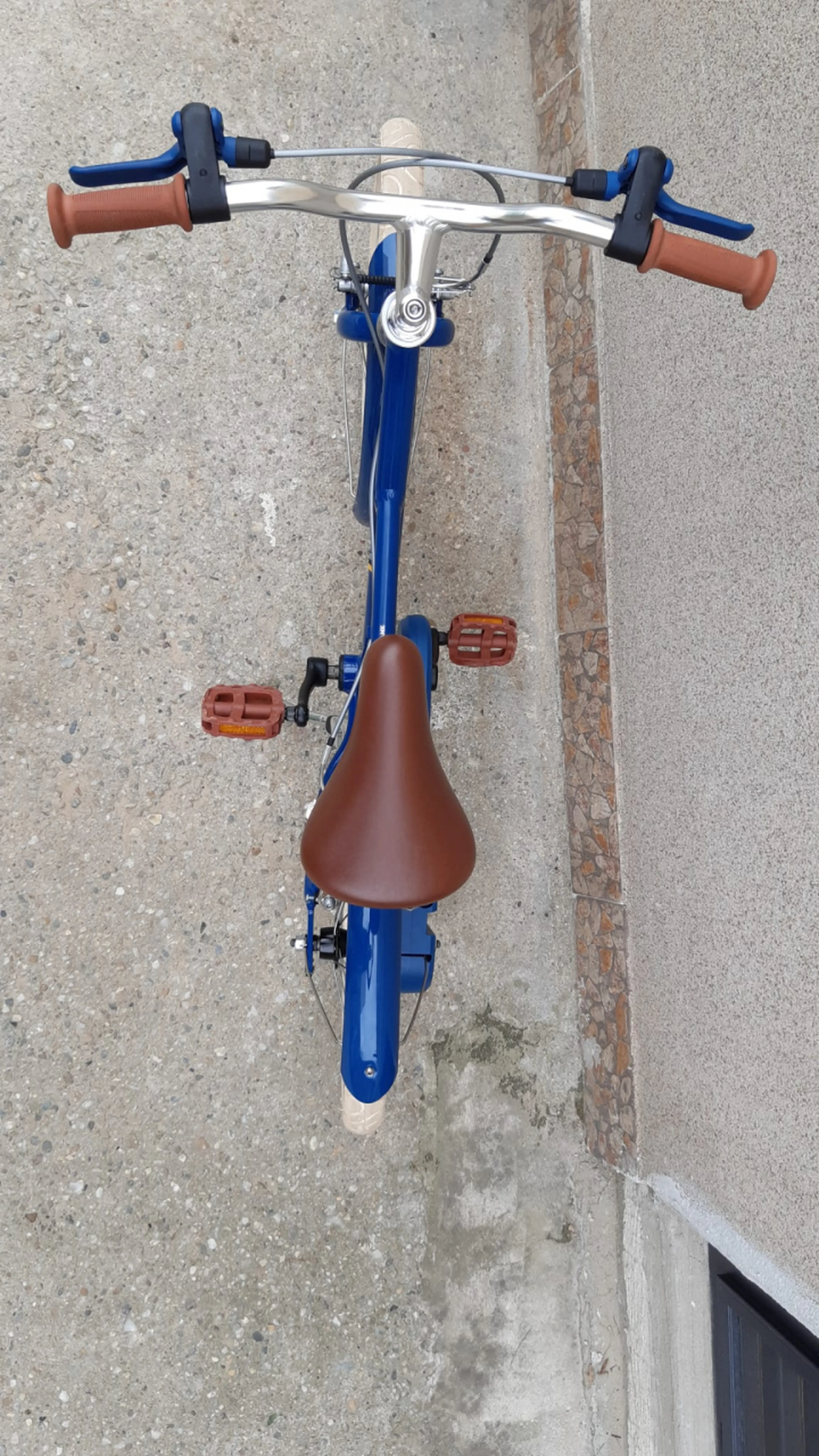 Image Bicicleta 16" 7 kg, cadru aluminiu
