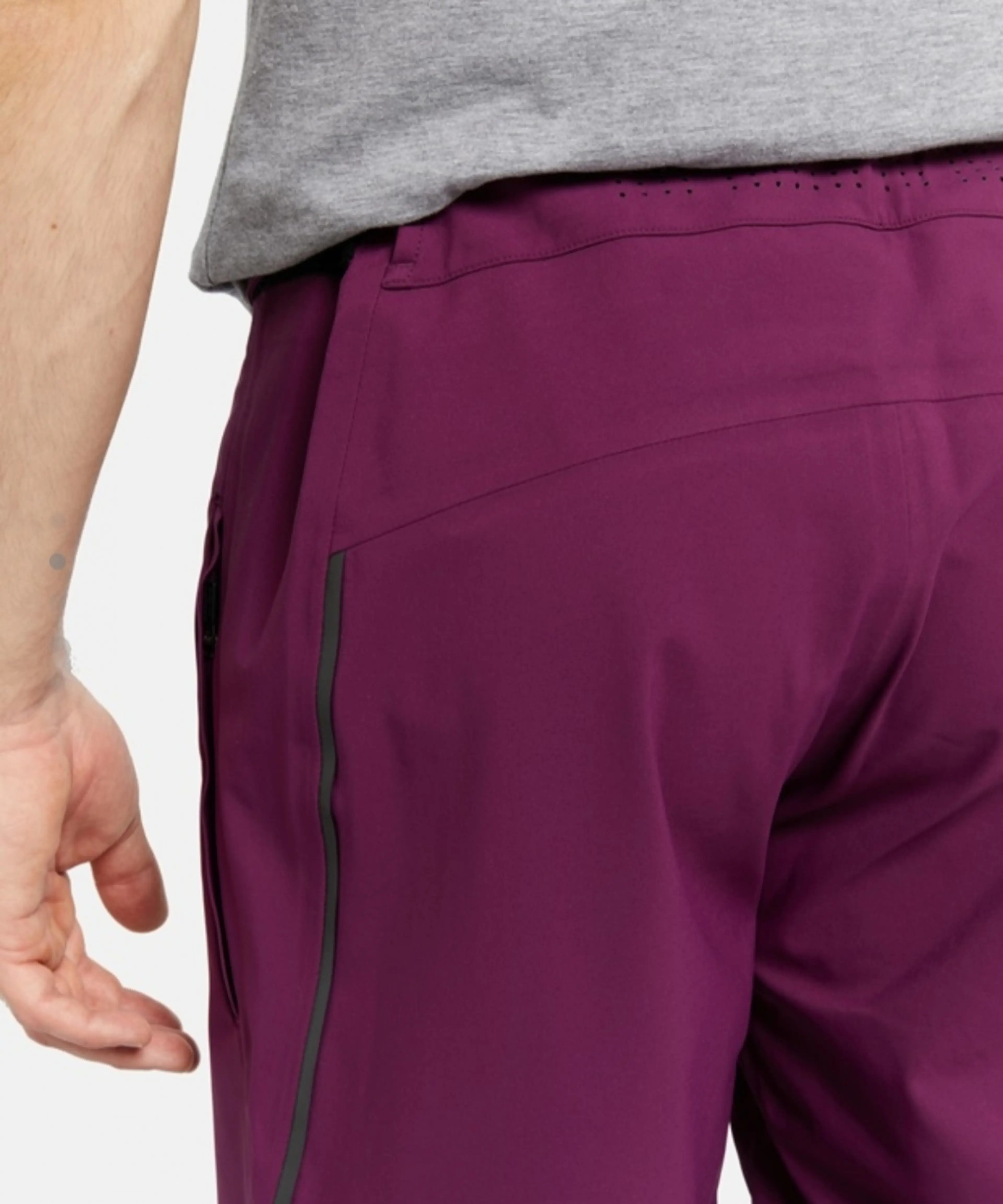 2. Pantaloni Scurti ION mărimea S nou Orginal