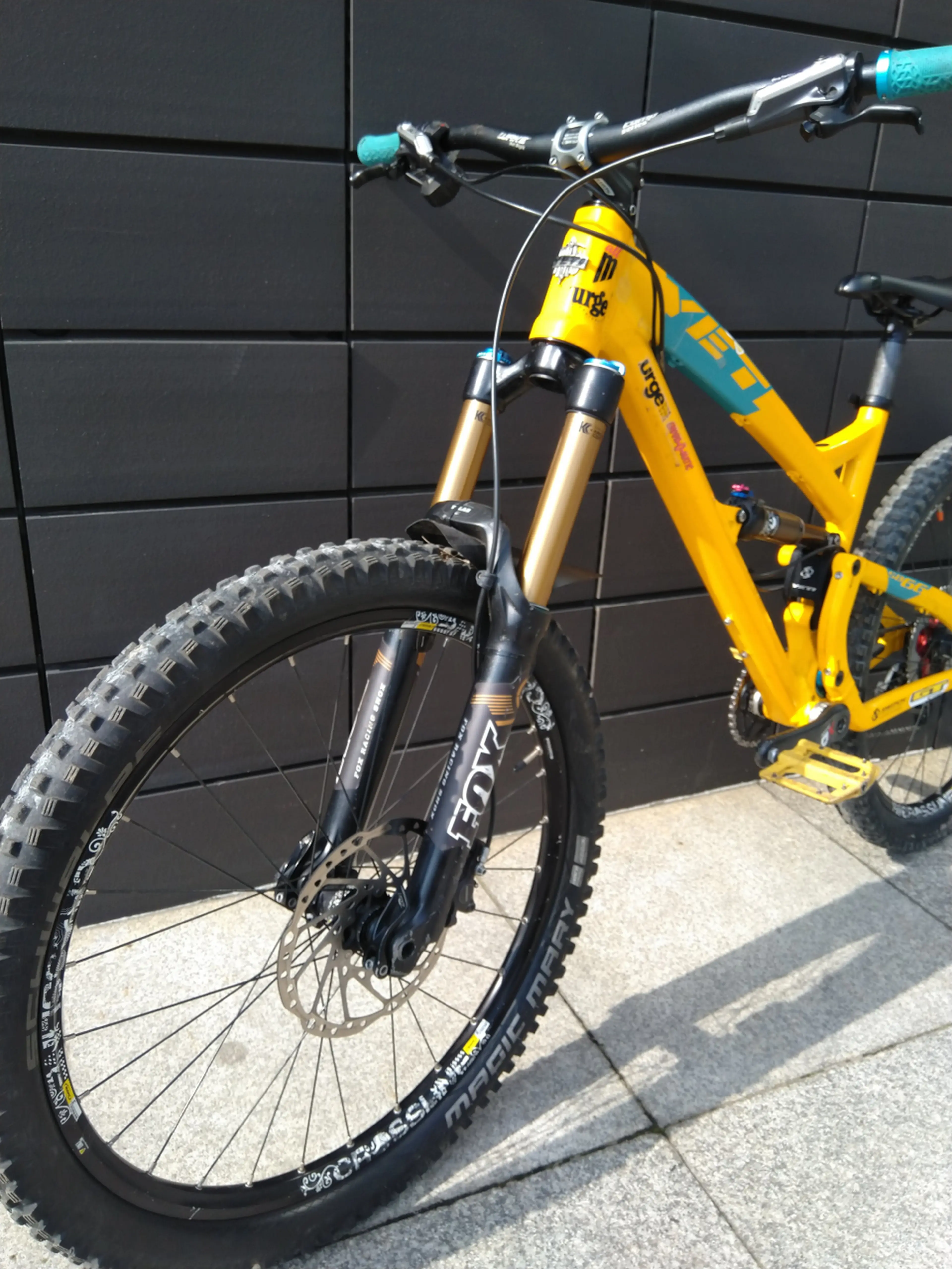 3. (Vândută) Bicicletă Yeti SB66, mărime S, roți 26", an 2014