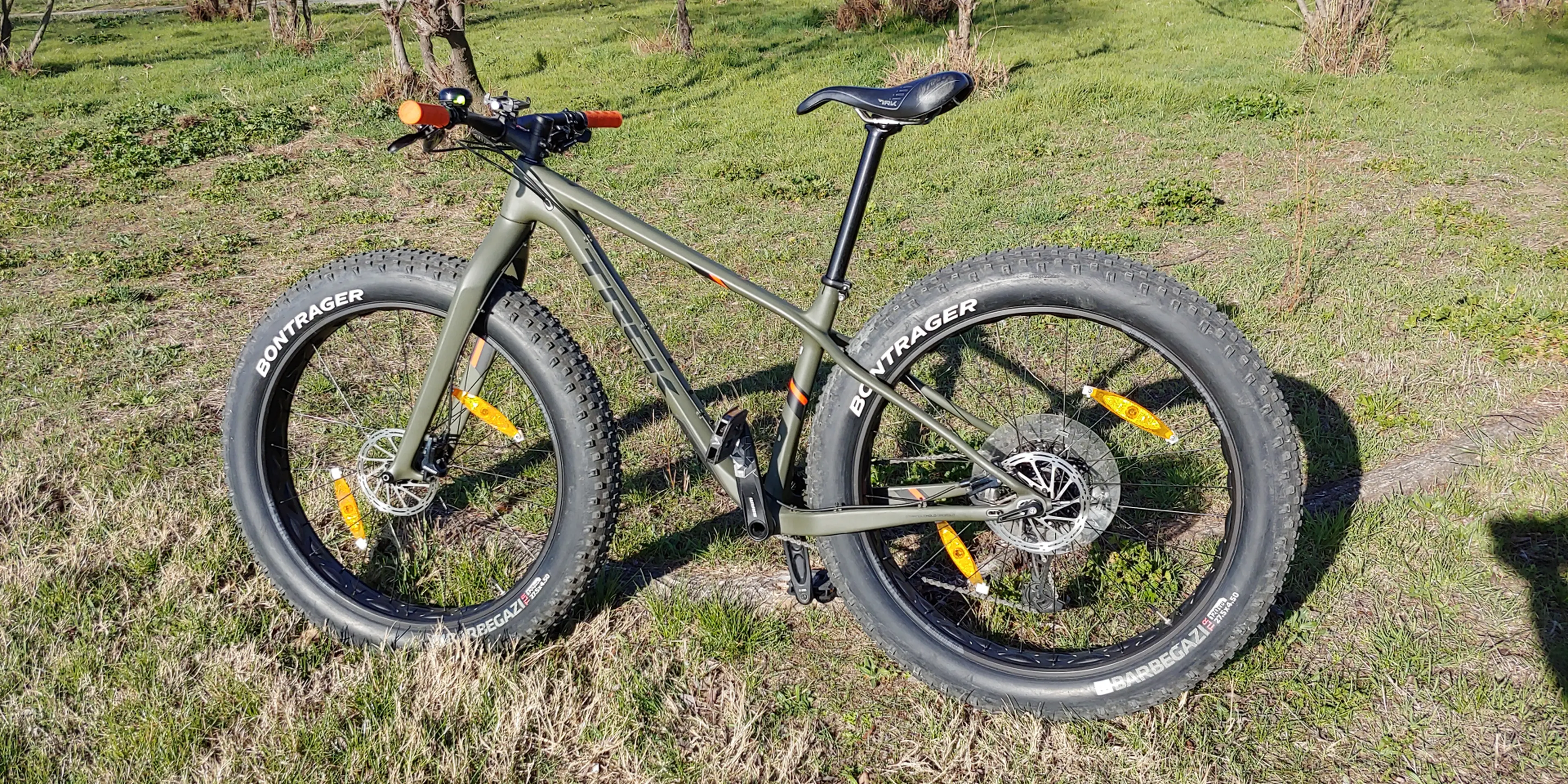 1. Fat bike carbon Trek Farley 9.6