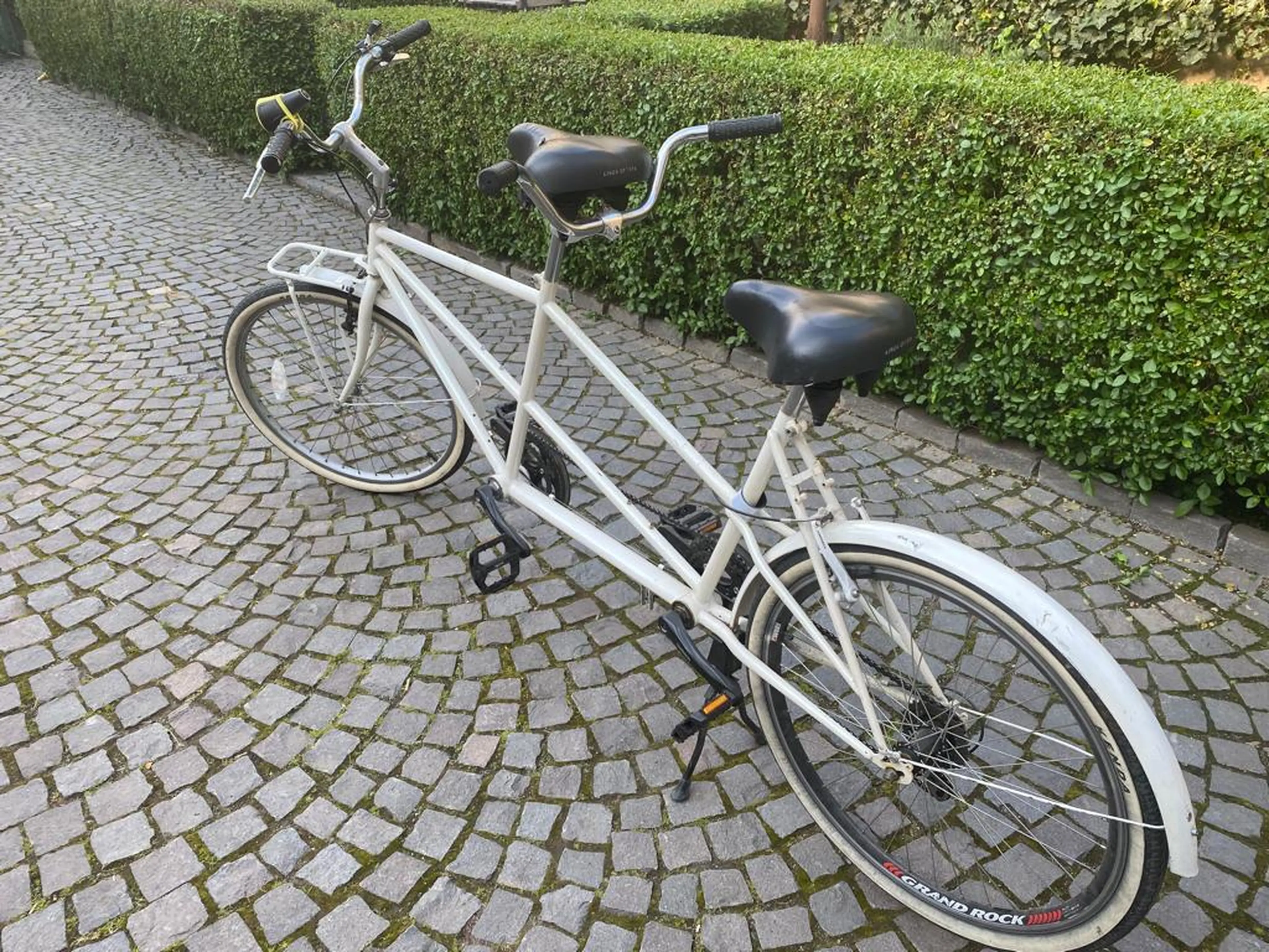 2. Bicicleta Tandem