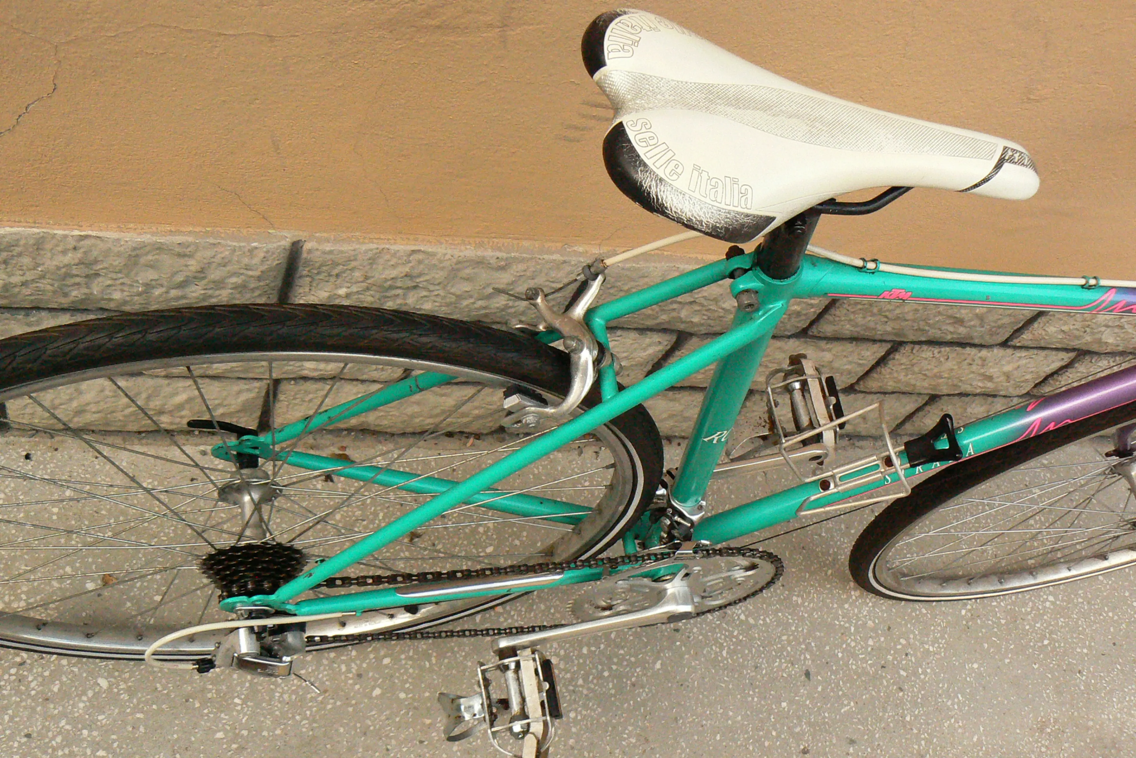 6. Bicicleta semicurisiera vintage KTM