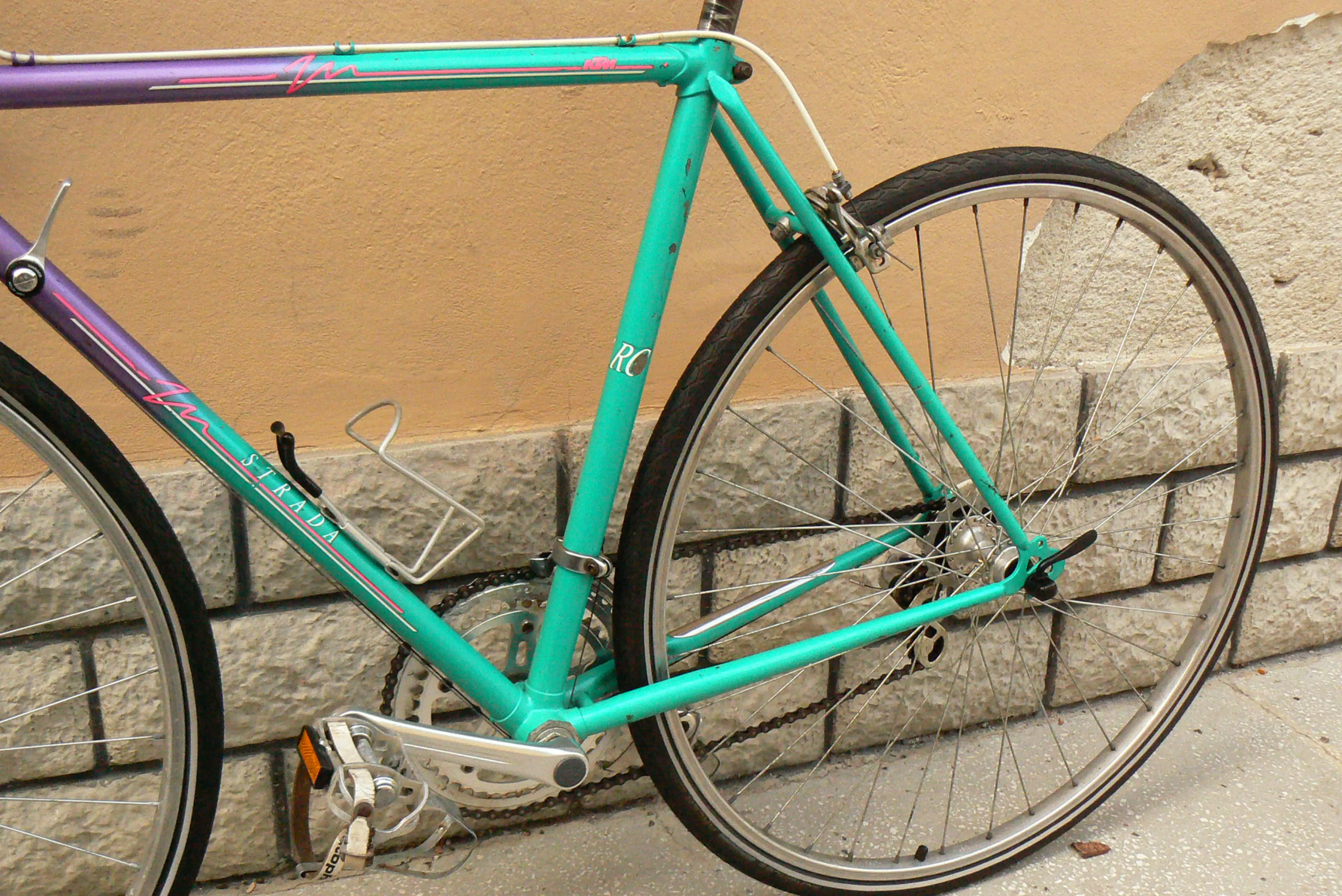 9. Bicicleta semicurisiera vintage KTM