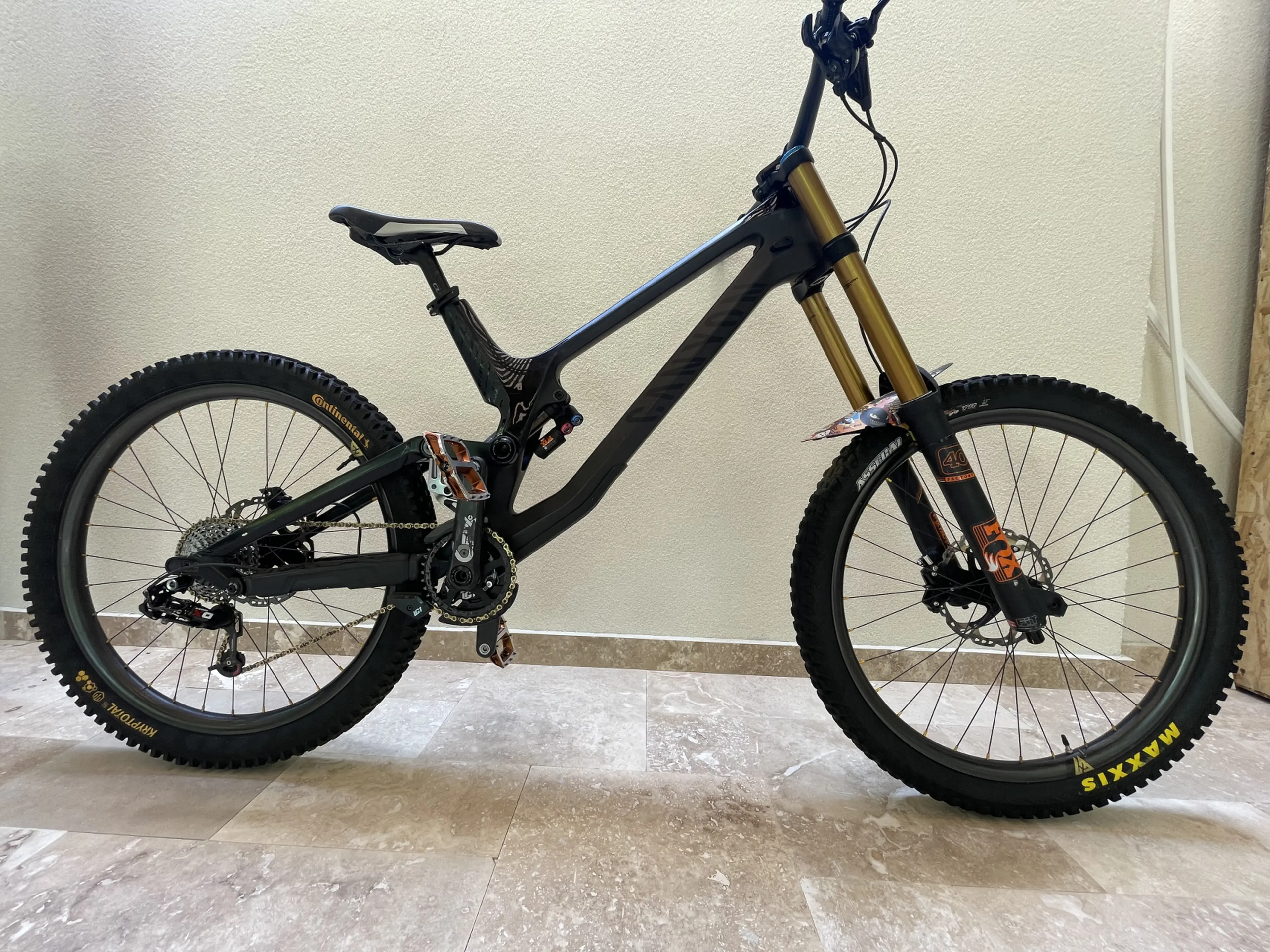 Image Vand bicicleta downhill Canyon Sender CF9.0 XL 27,5”