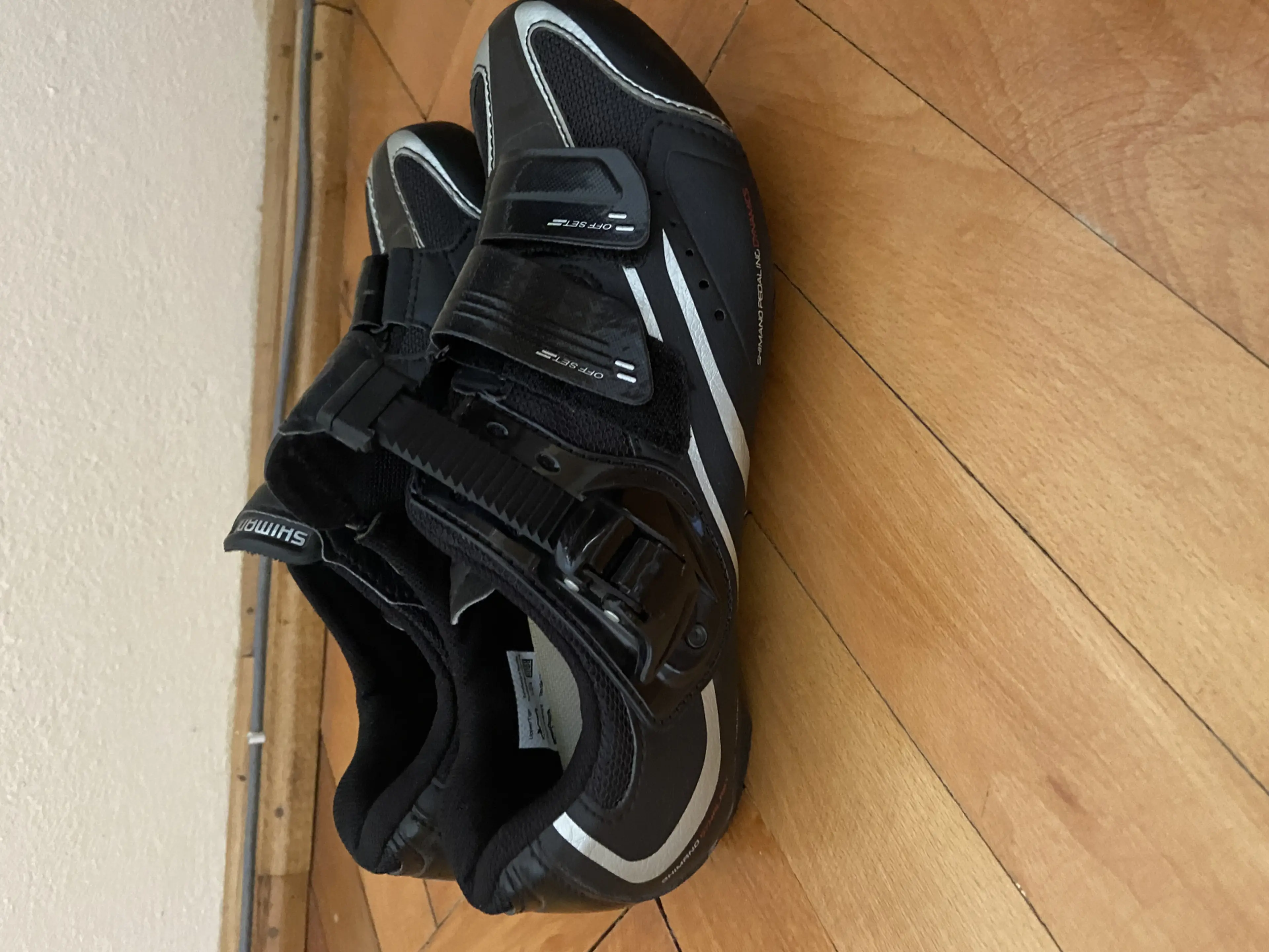 4. Pantofi Shimano
