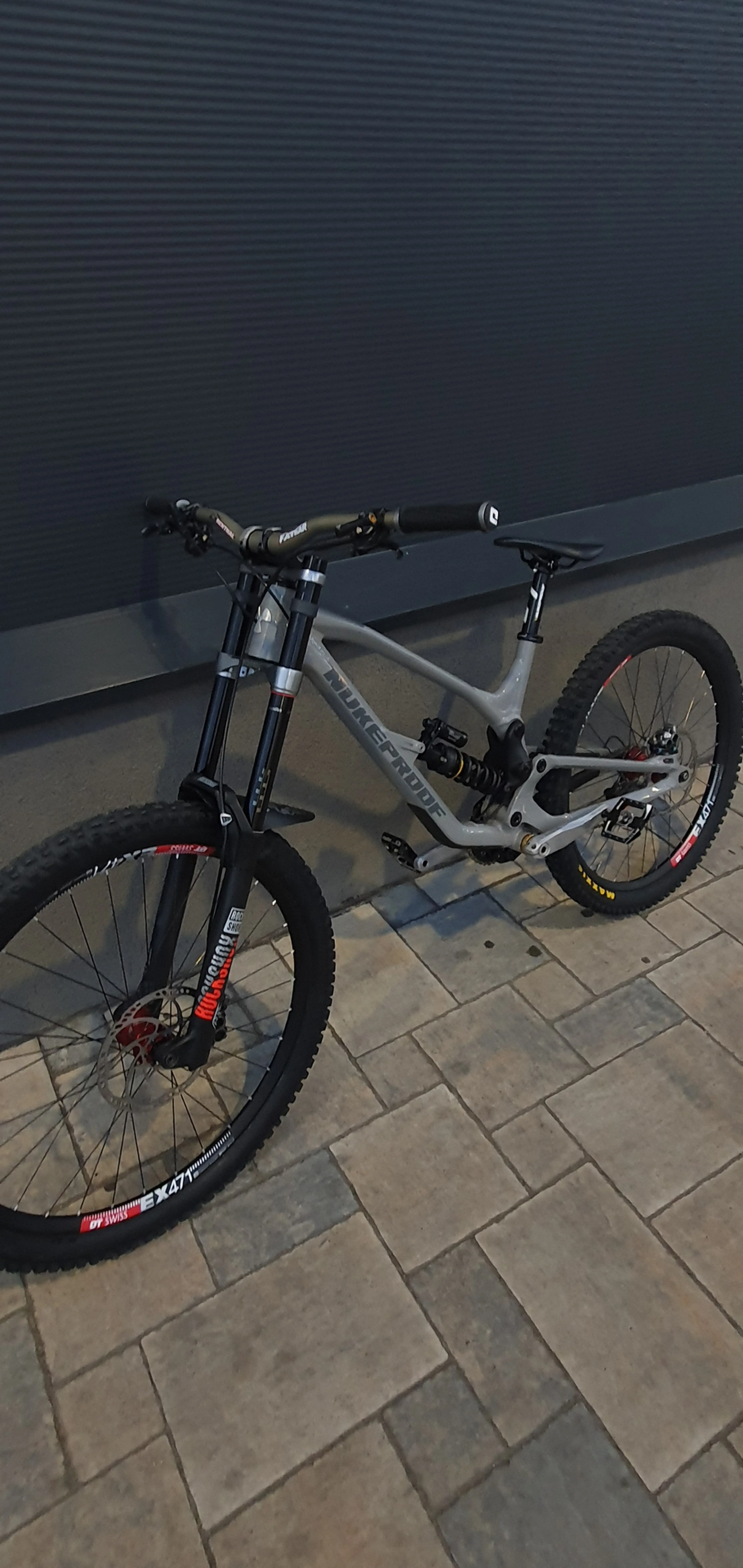 3. Nukeproof Dissent 275 Mullet
