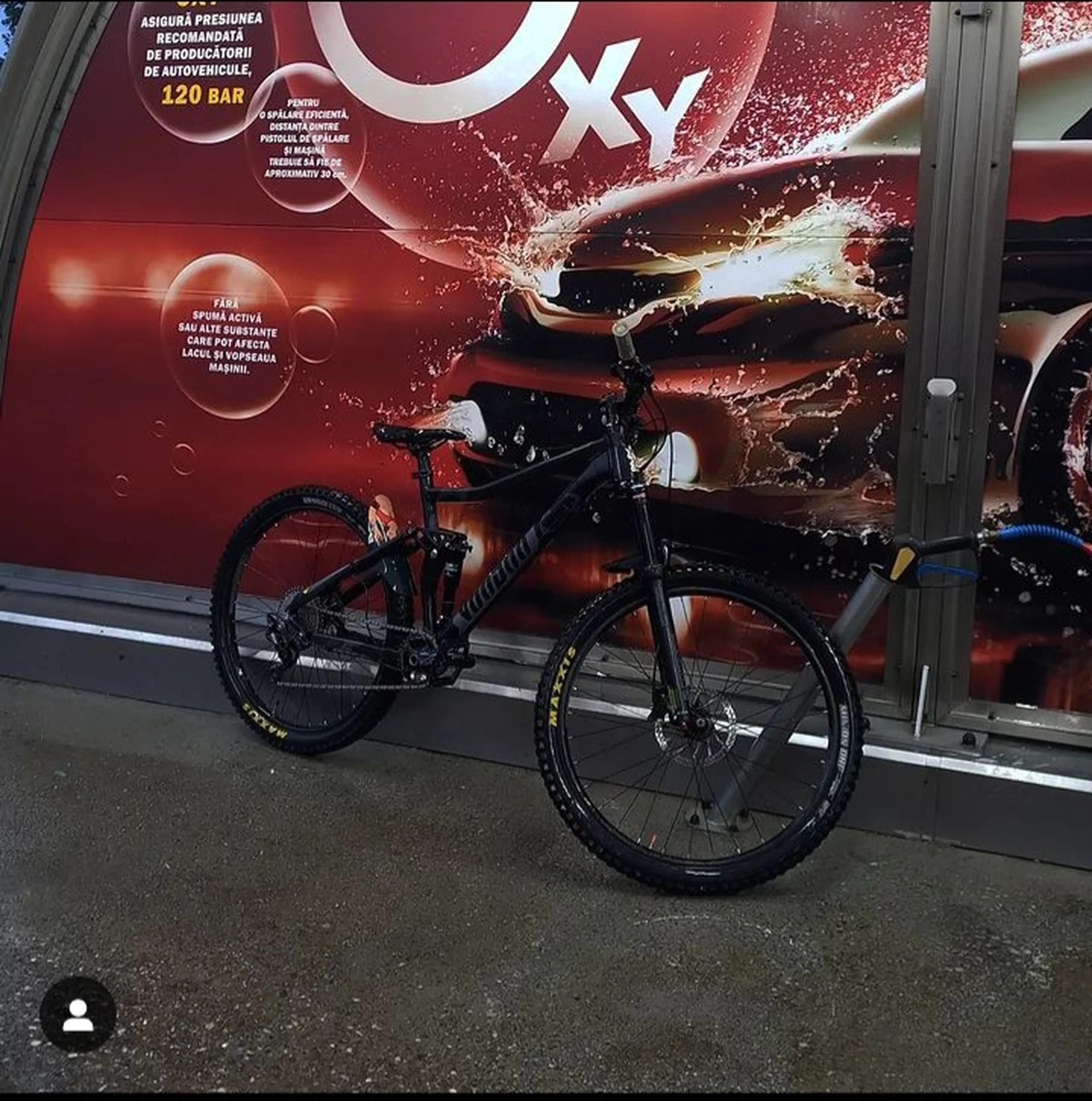 1. Vând bicicleta full suspension voodoo canzo 2019