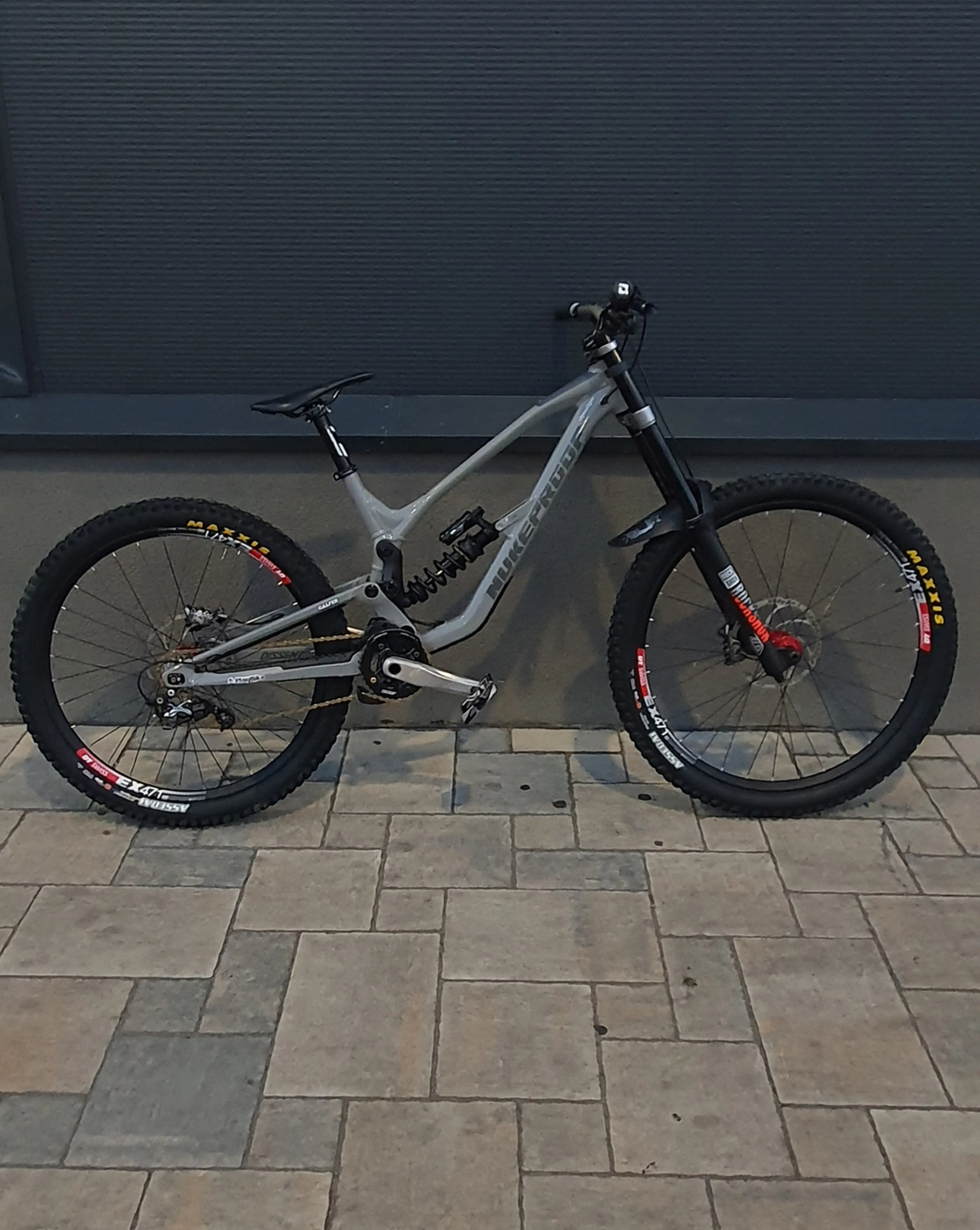 5. Nukeproof Dissent 275 Mullet