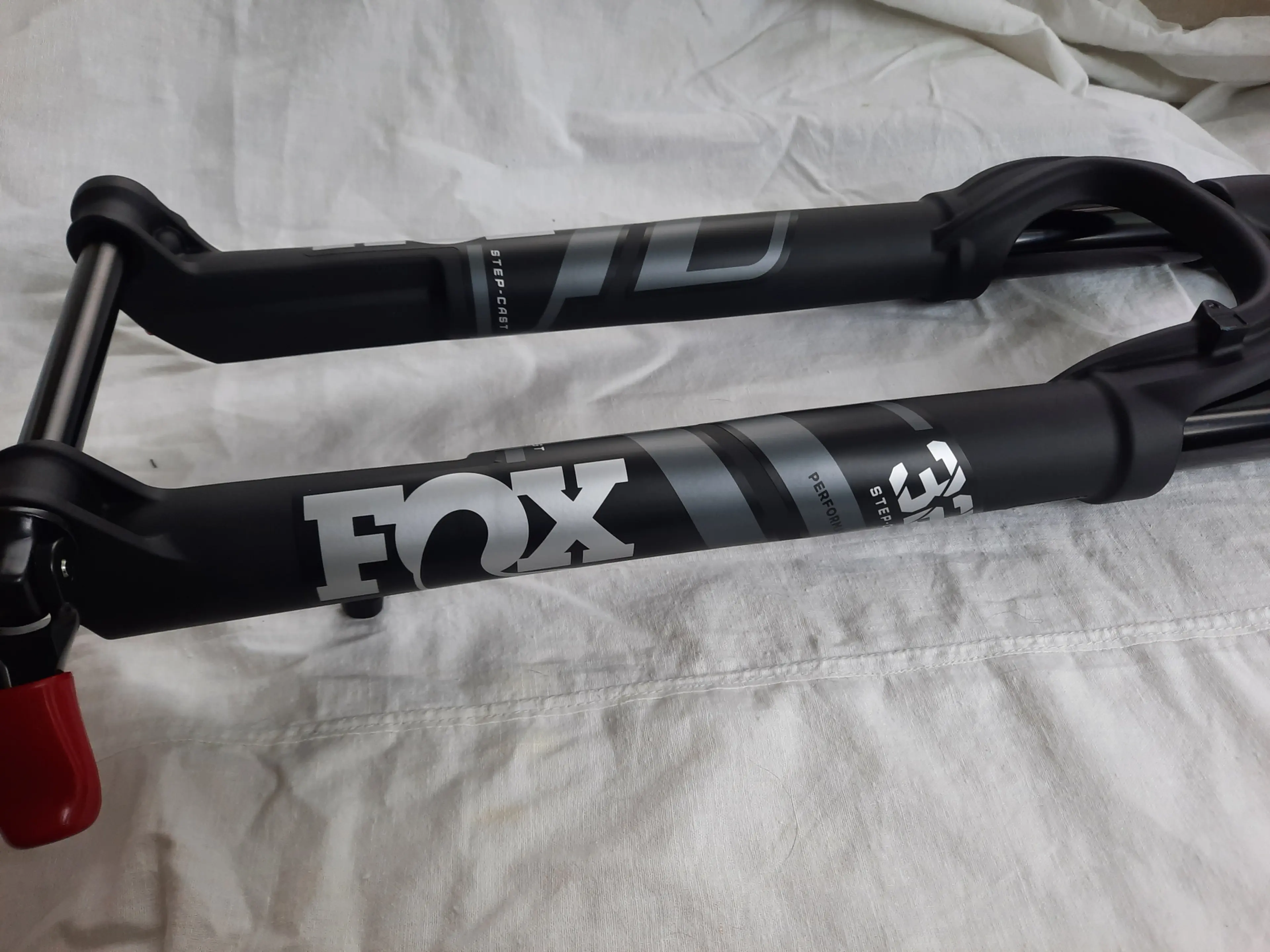 Image Furca noua FOX 32 SC 29 Performance 100MM Grip remote boost 15X110