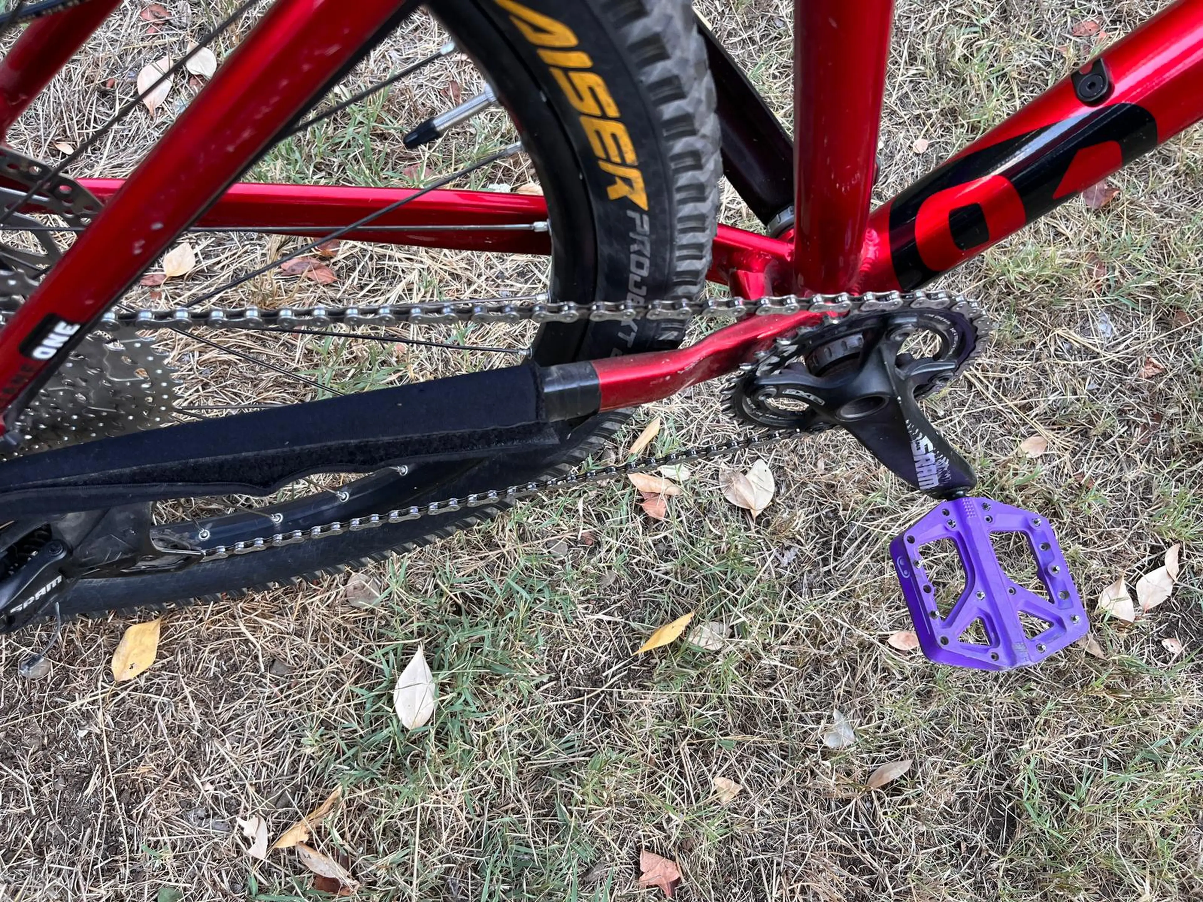 4. Bicicleta MTB hardtail octane one prone