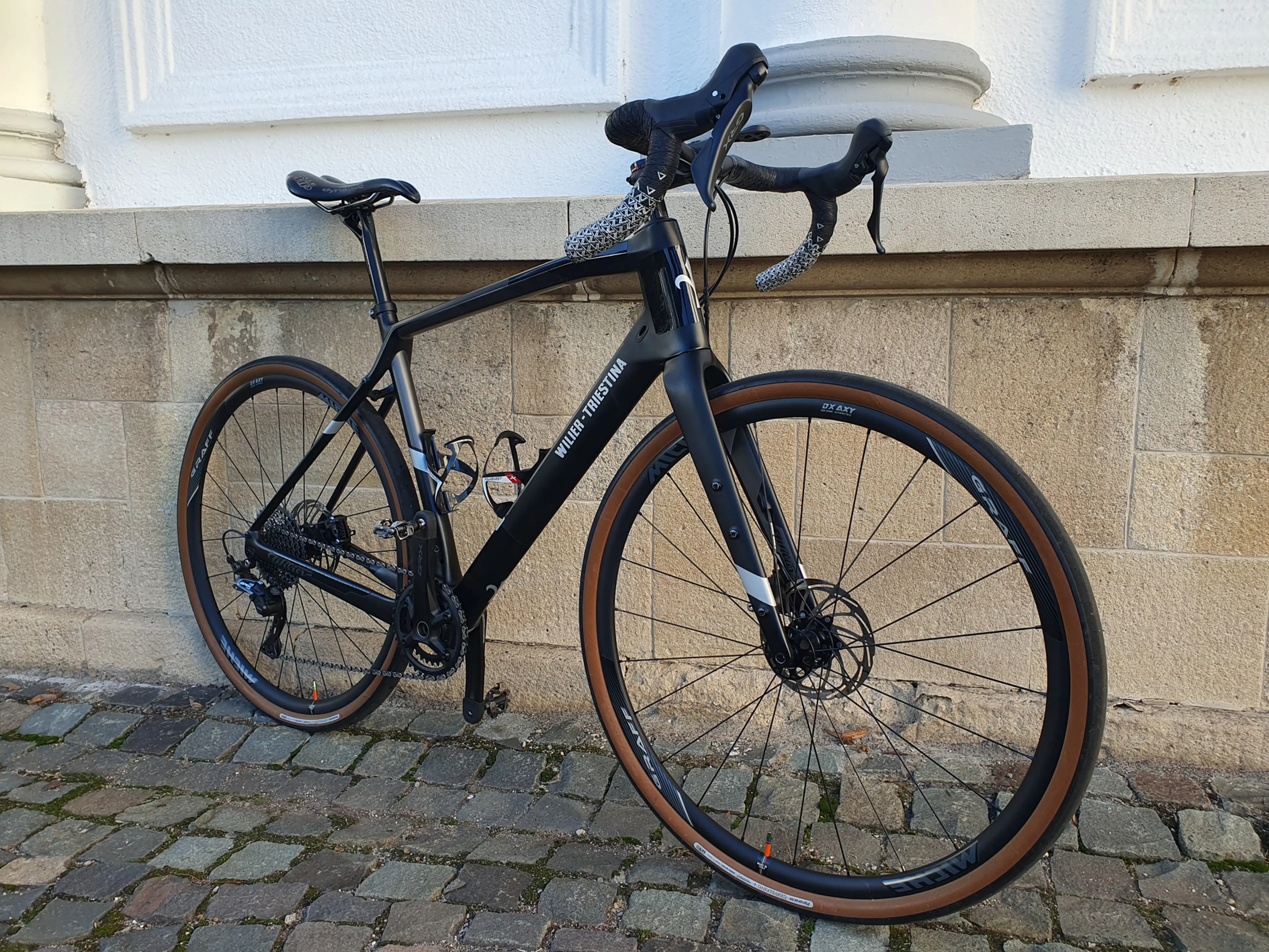 1. Bicicleta gravel -  Wilier Jena, marime 56 cm (L)