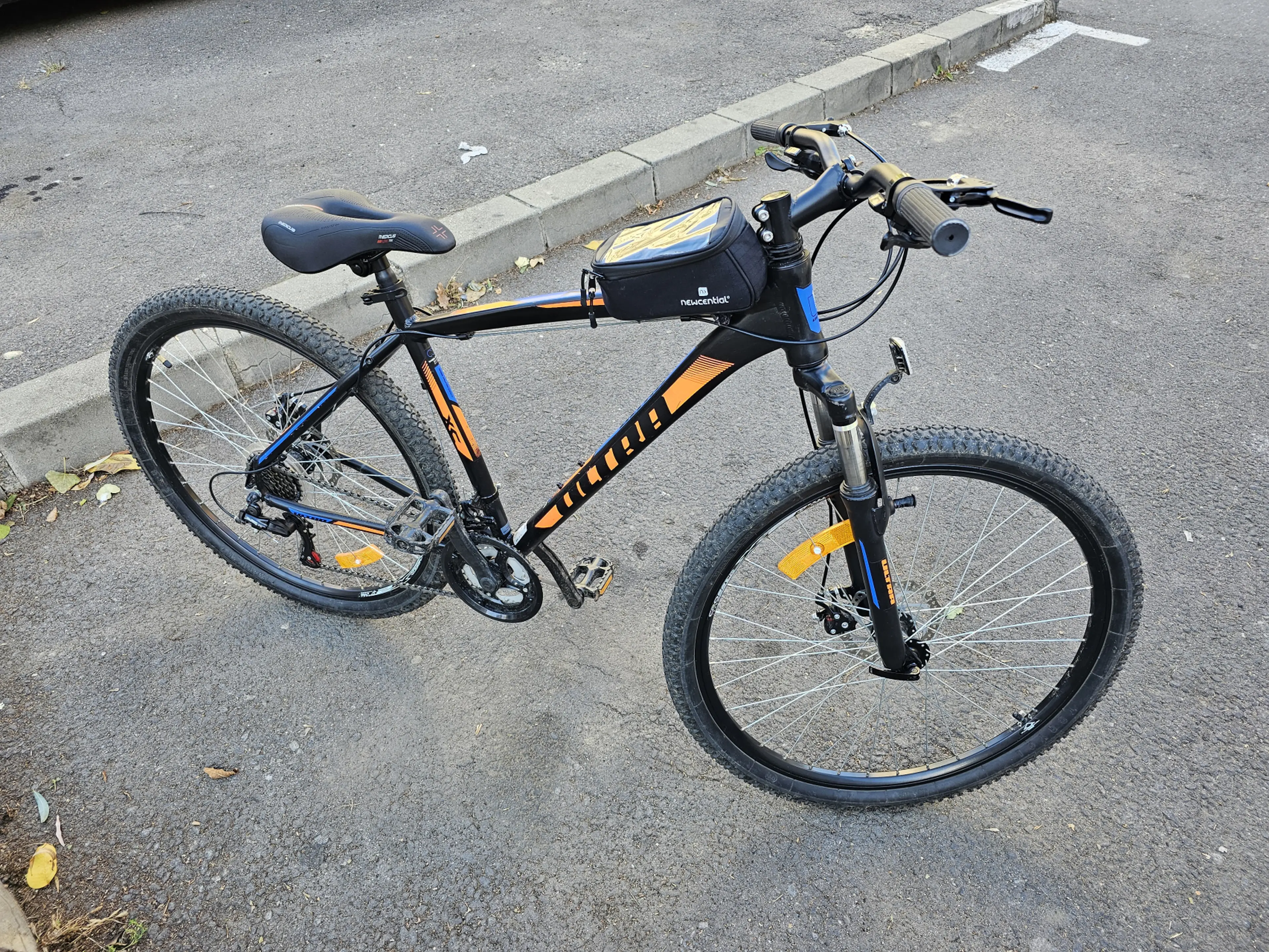 2. Bicicleta ULTRA Nitro RF 27.5'' negru/portocaliu 480mm