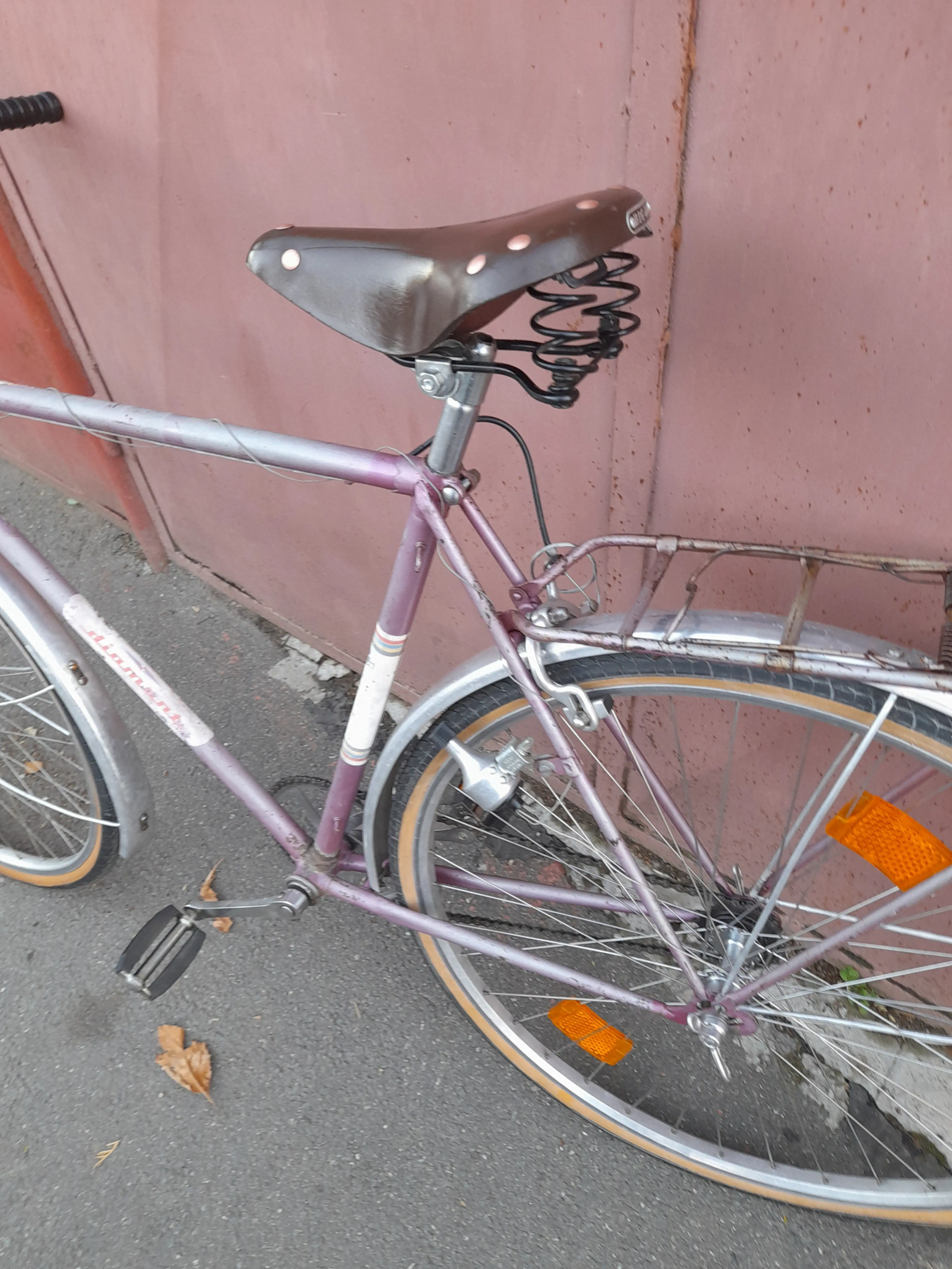 9. Bicicleta Diamant DDR vintage