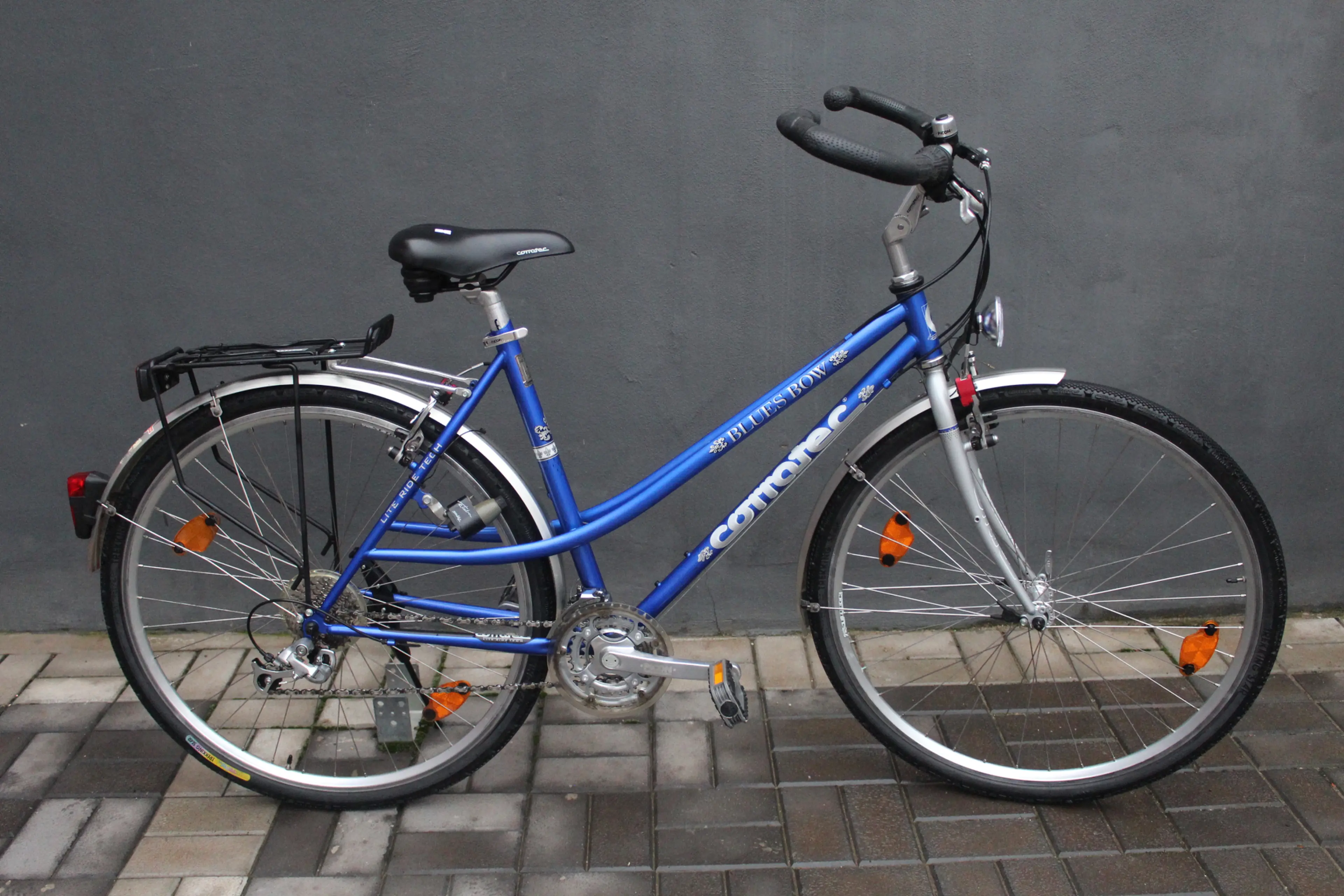 1. Bicicleta Corratec Blues Bow 28"