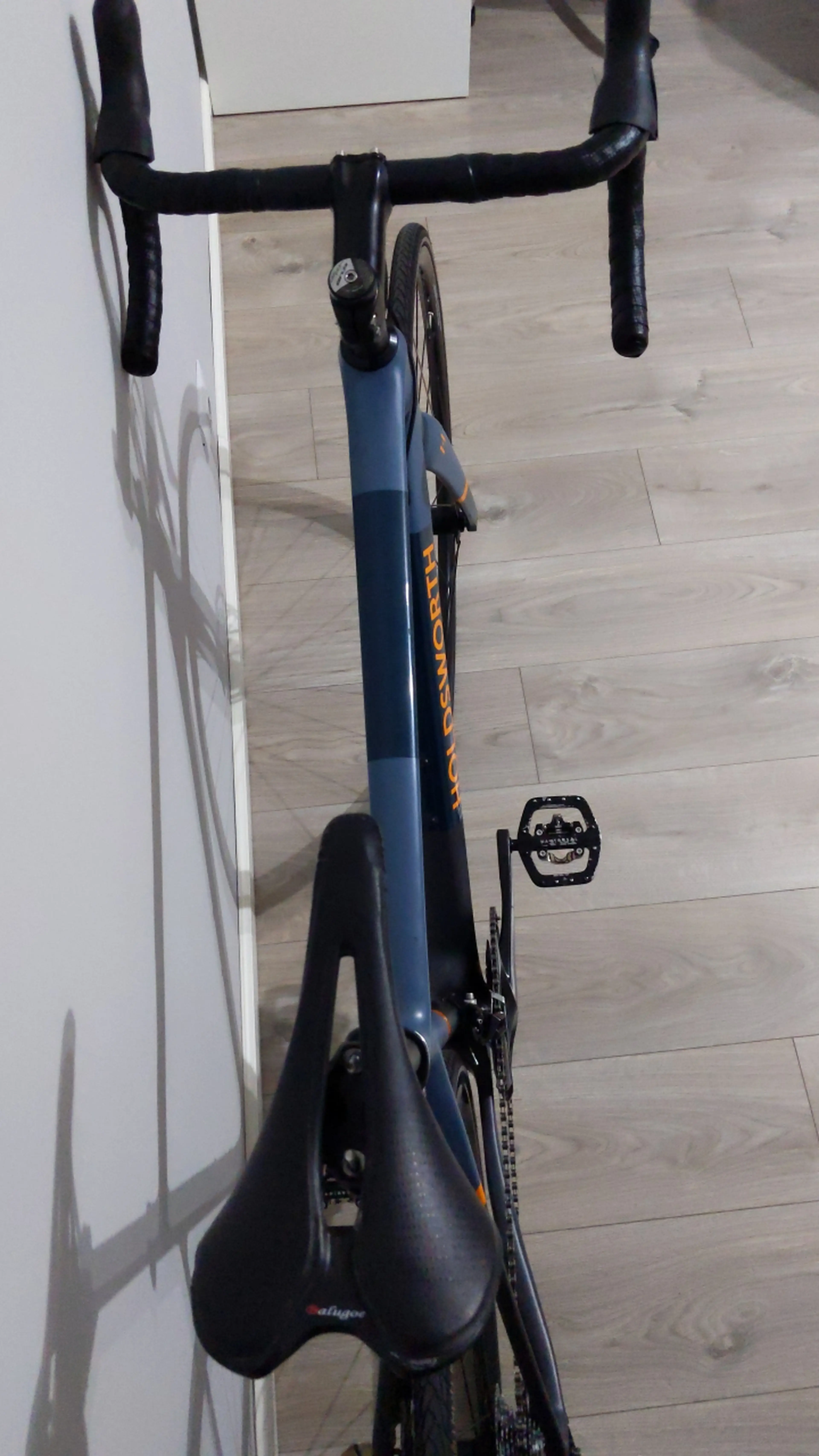 4. Bicicleta sosea/cursiera Holdsworth Corsa carbon