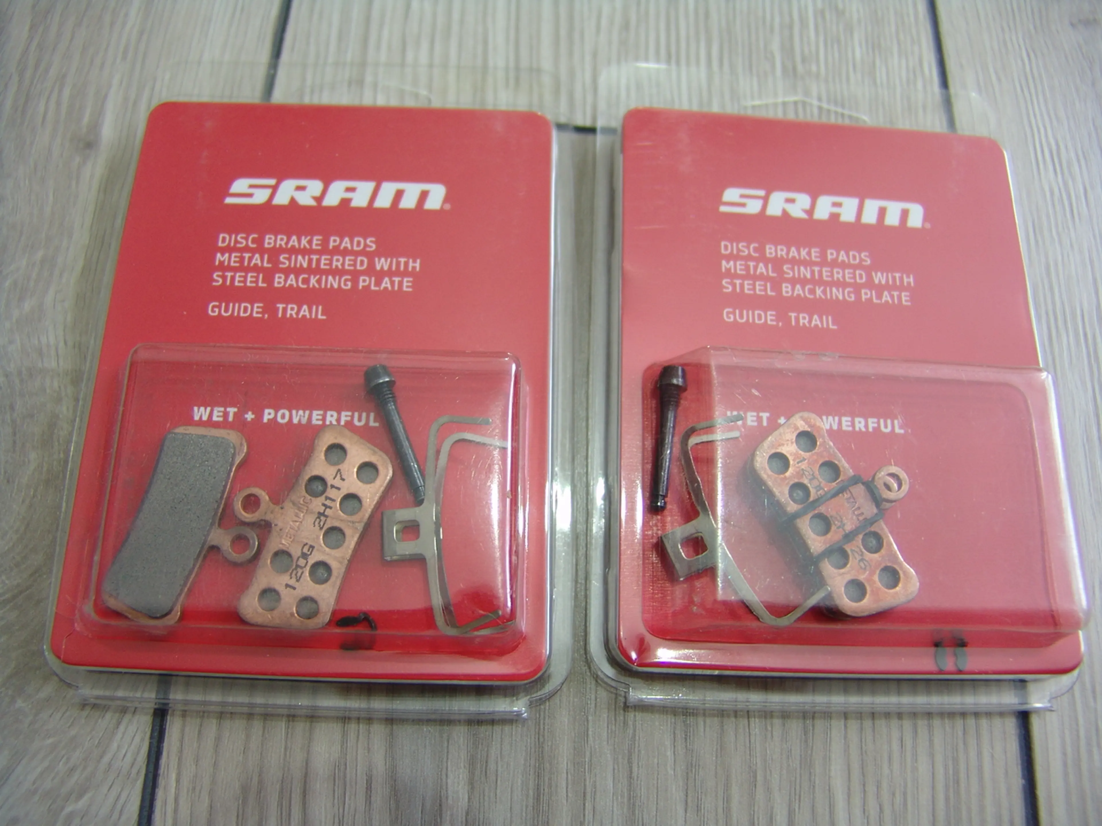 1. 2 seturi de placute metalice SRAM Guide/G2/Trail-Noi