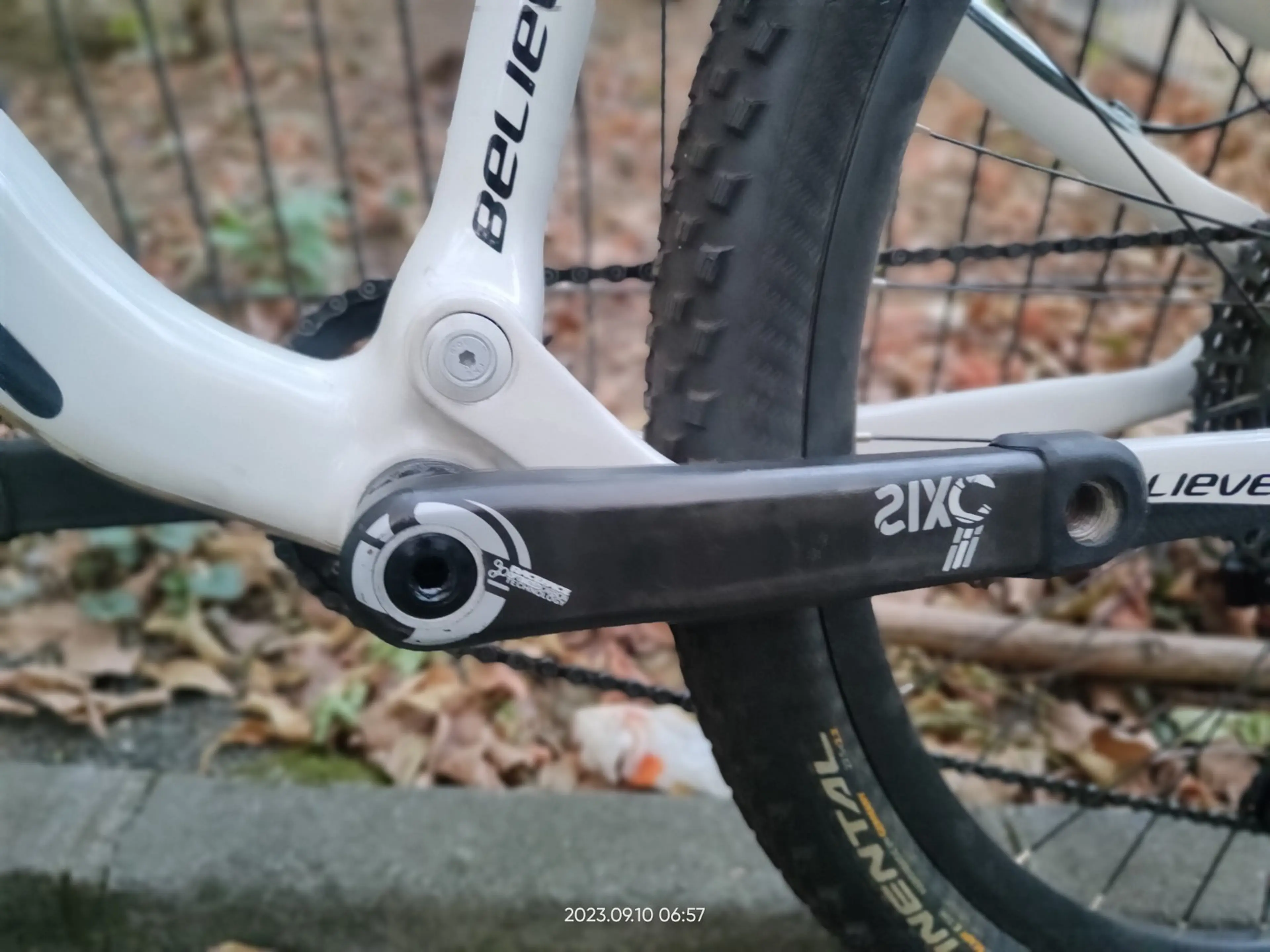 3. Bicicleta XC MTB full carbon full suspension Believe (RCZ) 27.5" M