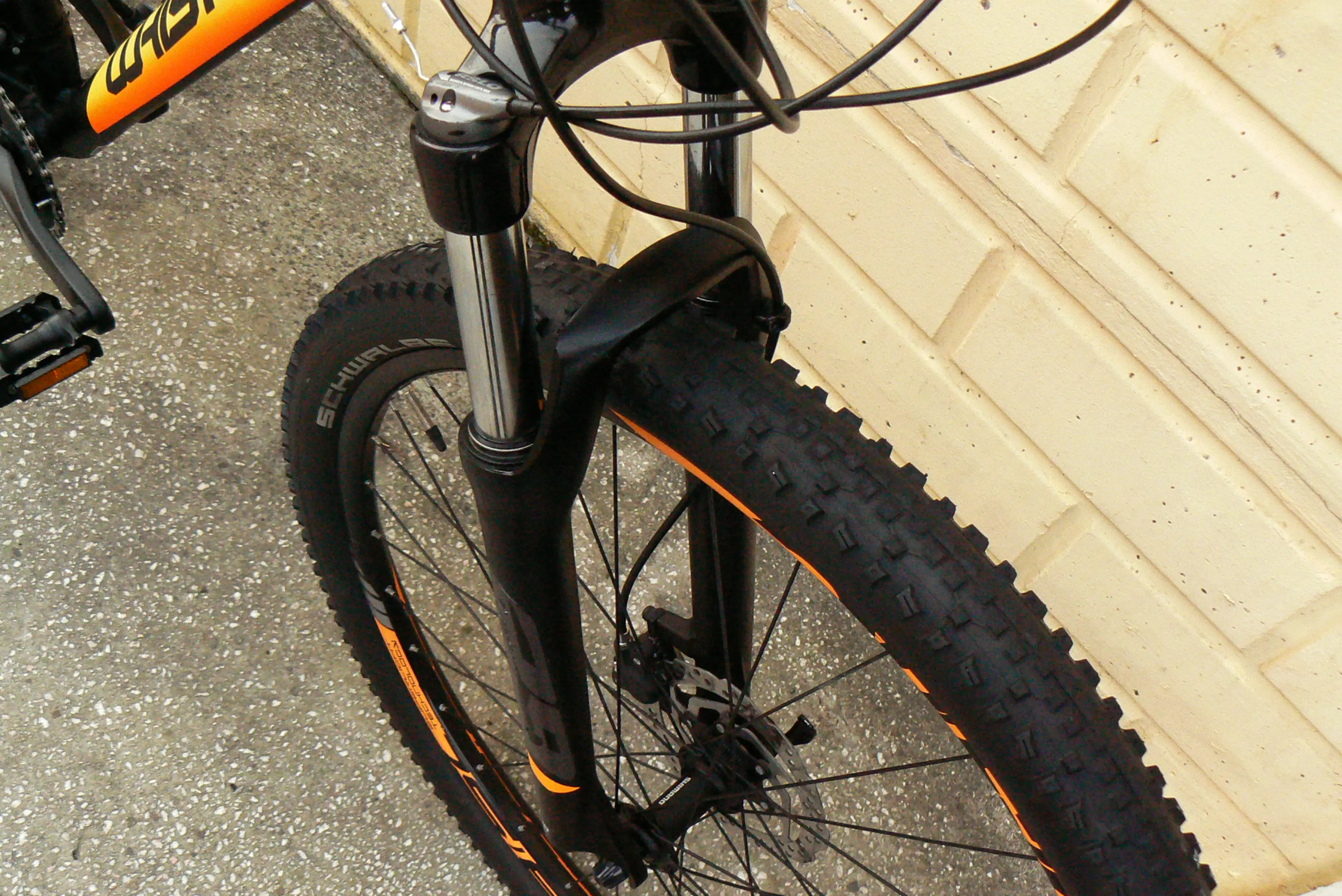 9. Bicicleta mountain bike Whistle