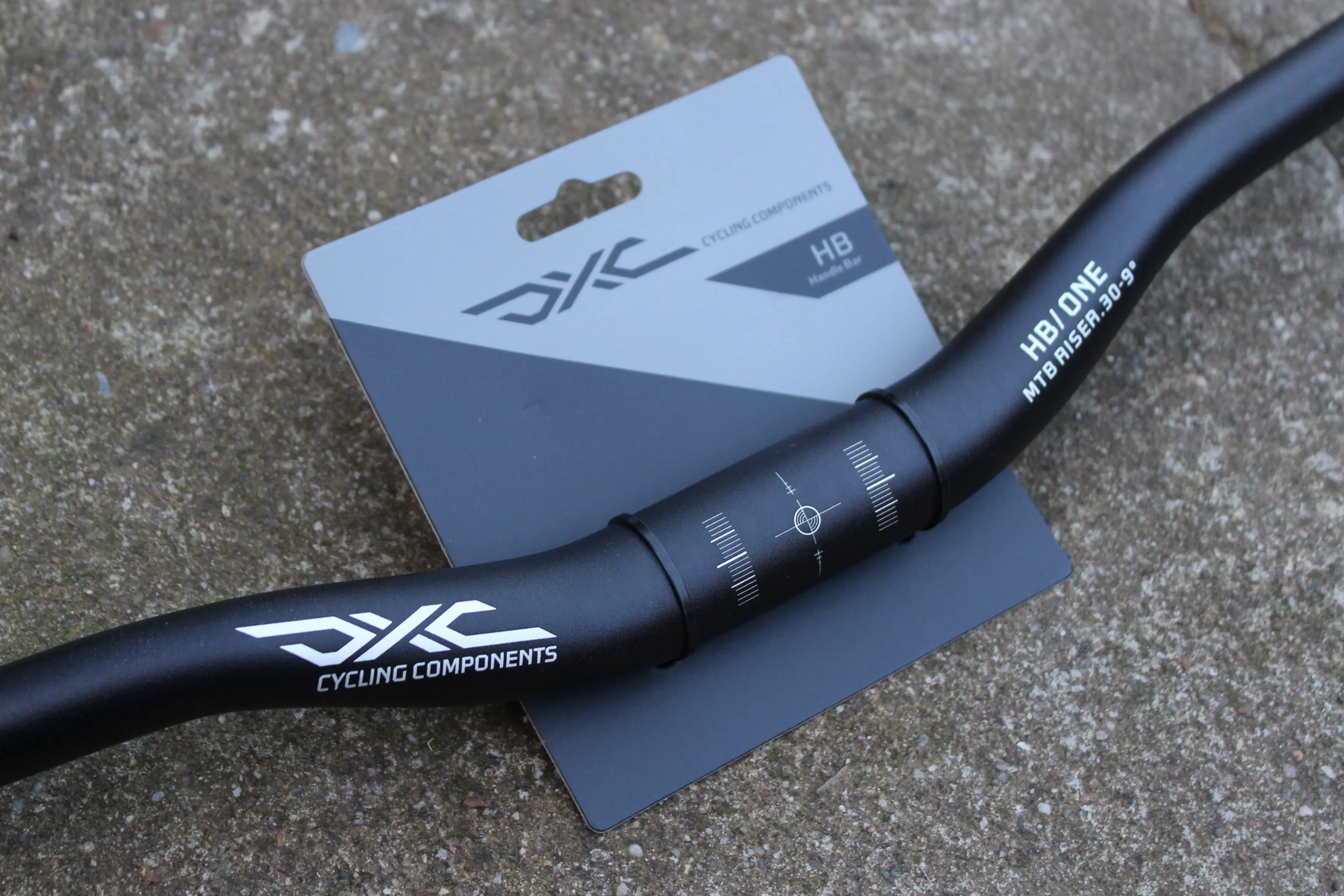 2. DXC Downhill ghidon 780mm lung 31.8 - rise 30