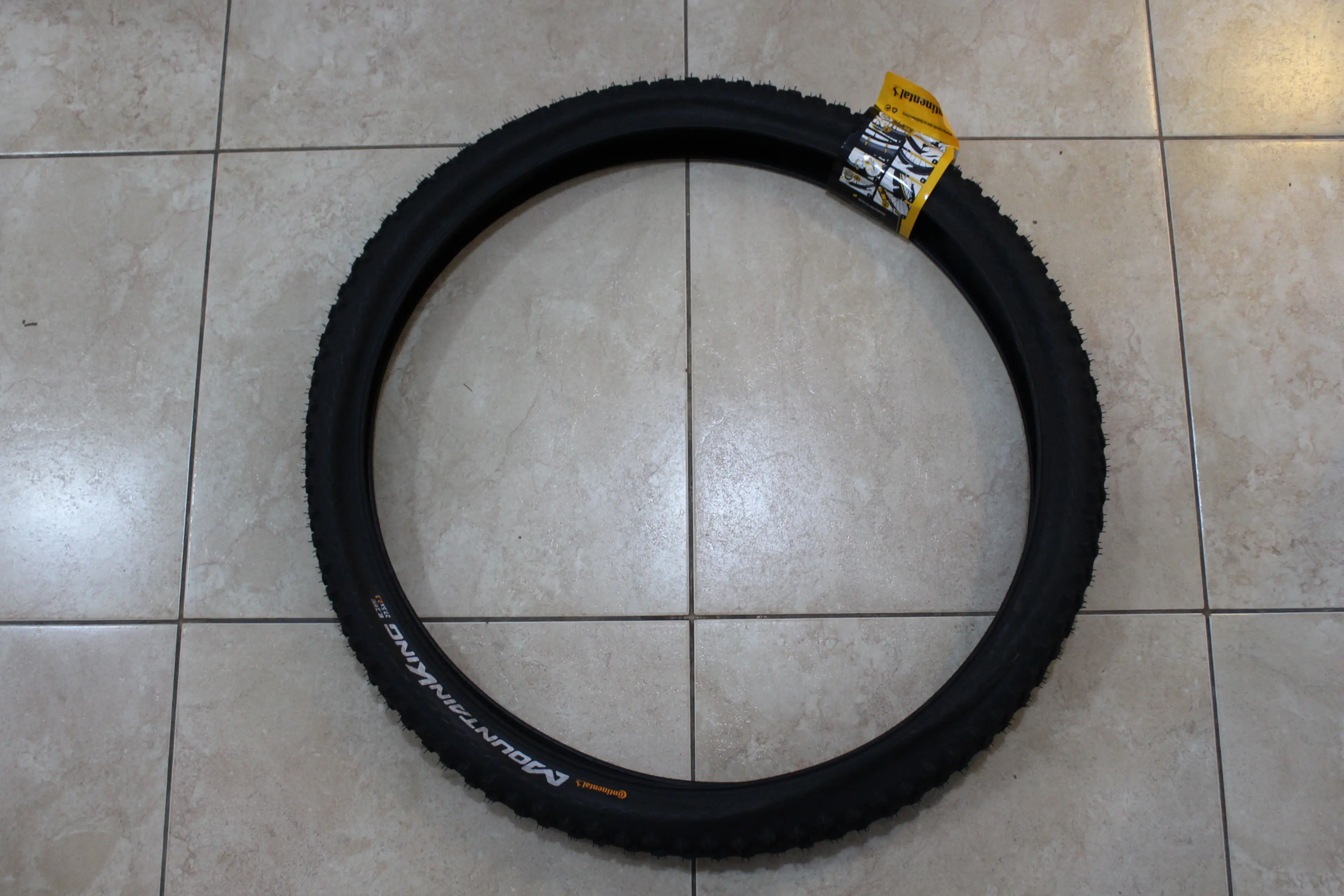 1. Continental MountainKing ll Performane 27.5x2.3 - E25
