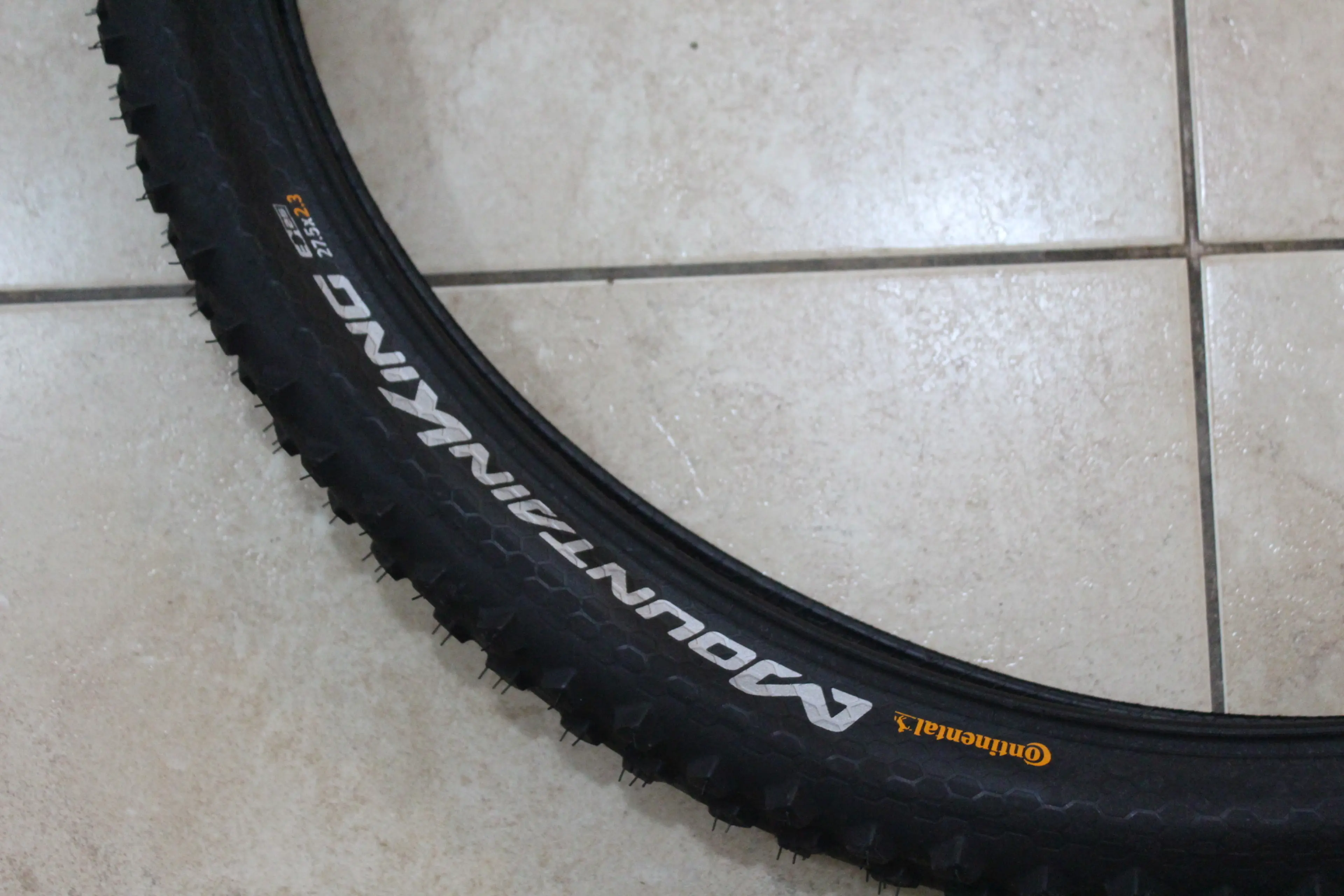 2. Continental MountainKing ll Performane 27.5x2.3 - E25