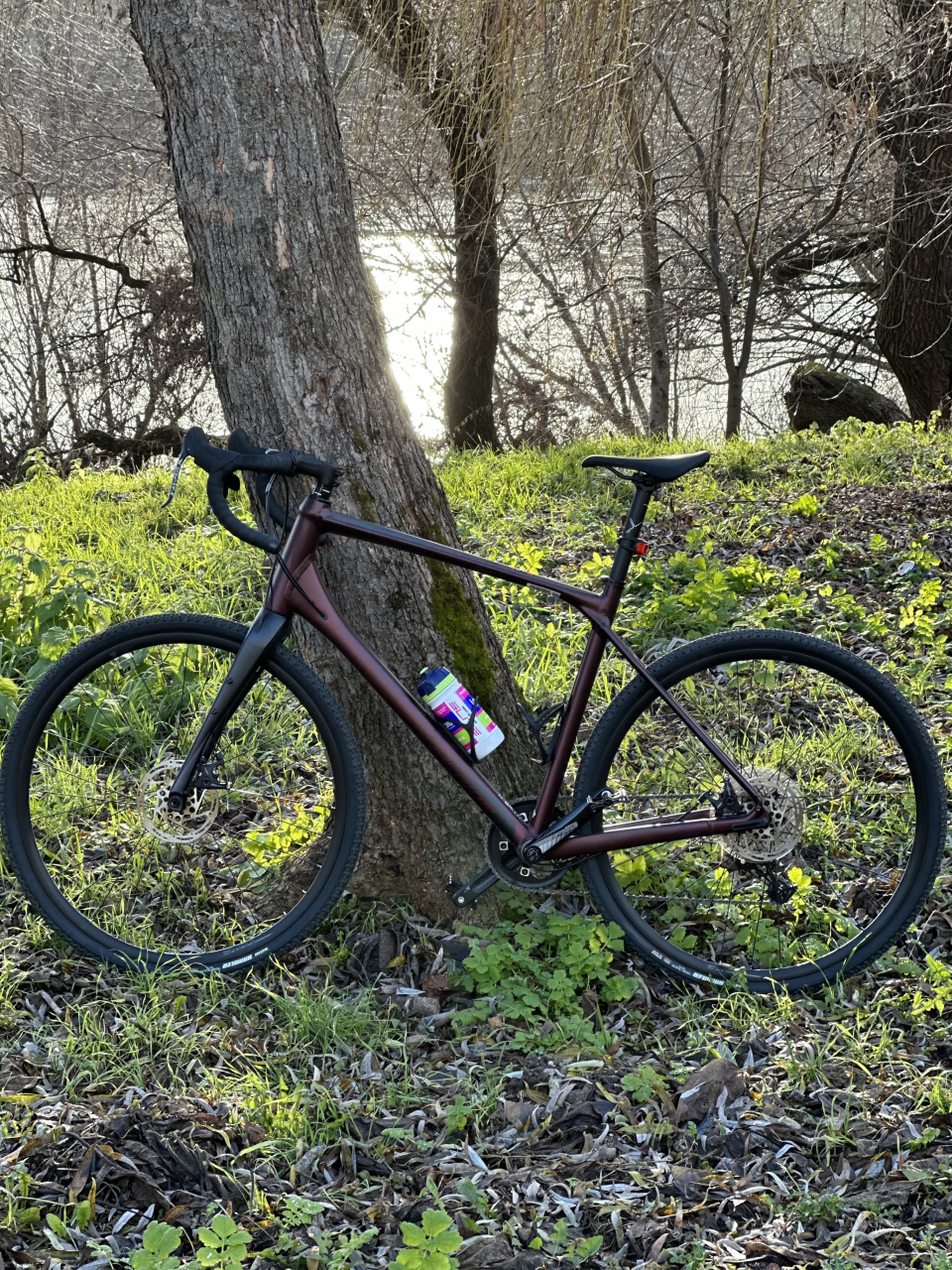 1. Bicicleta Gravel Merida Silex 300, Silk, bordo-rosu-negru