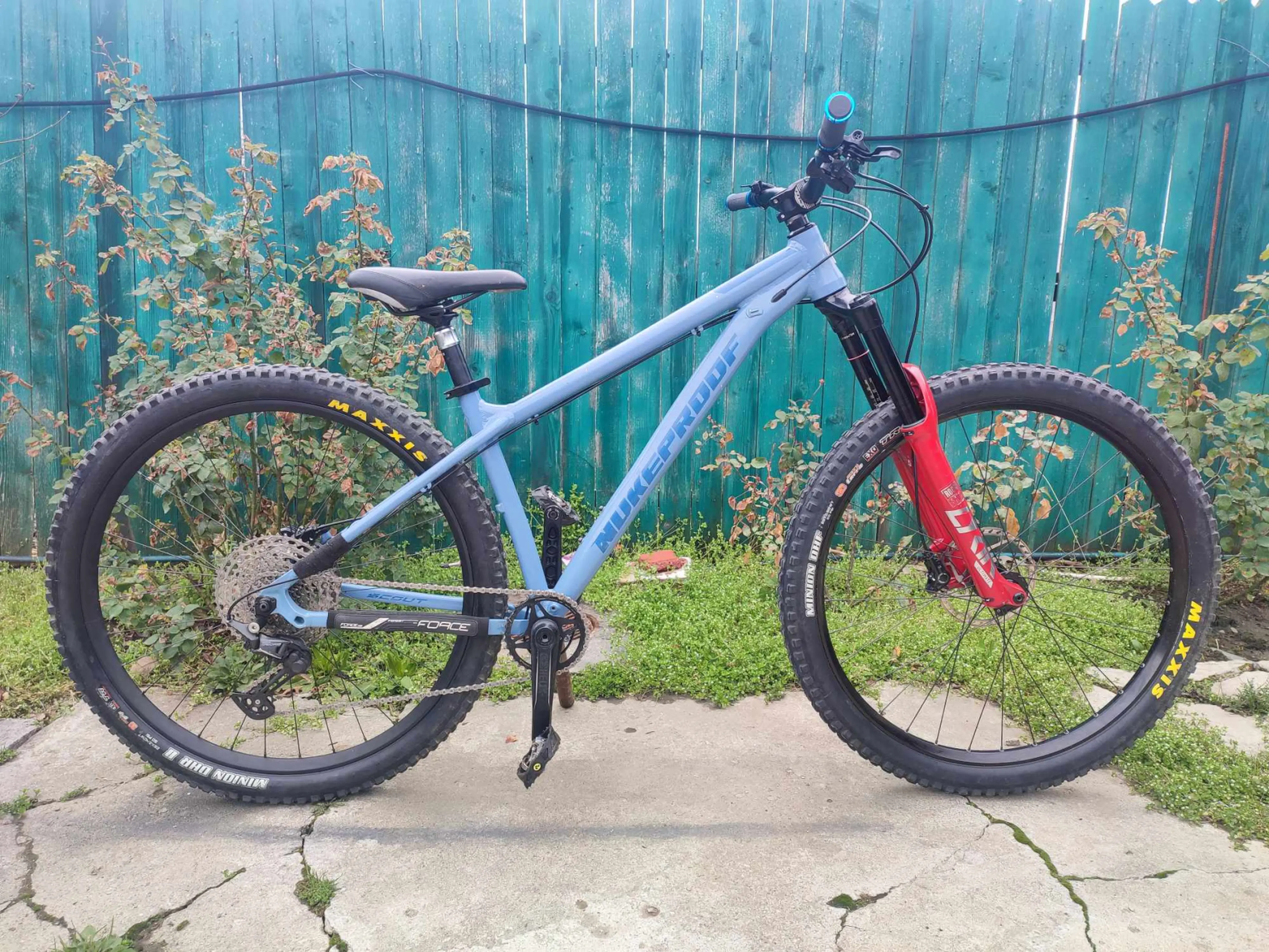 1. Nukeproof scout 290