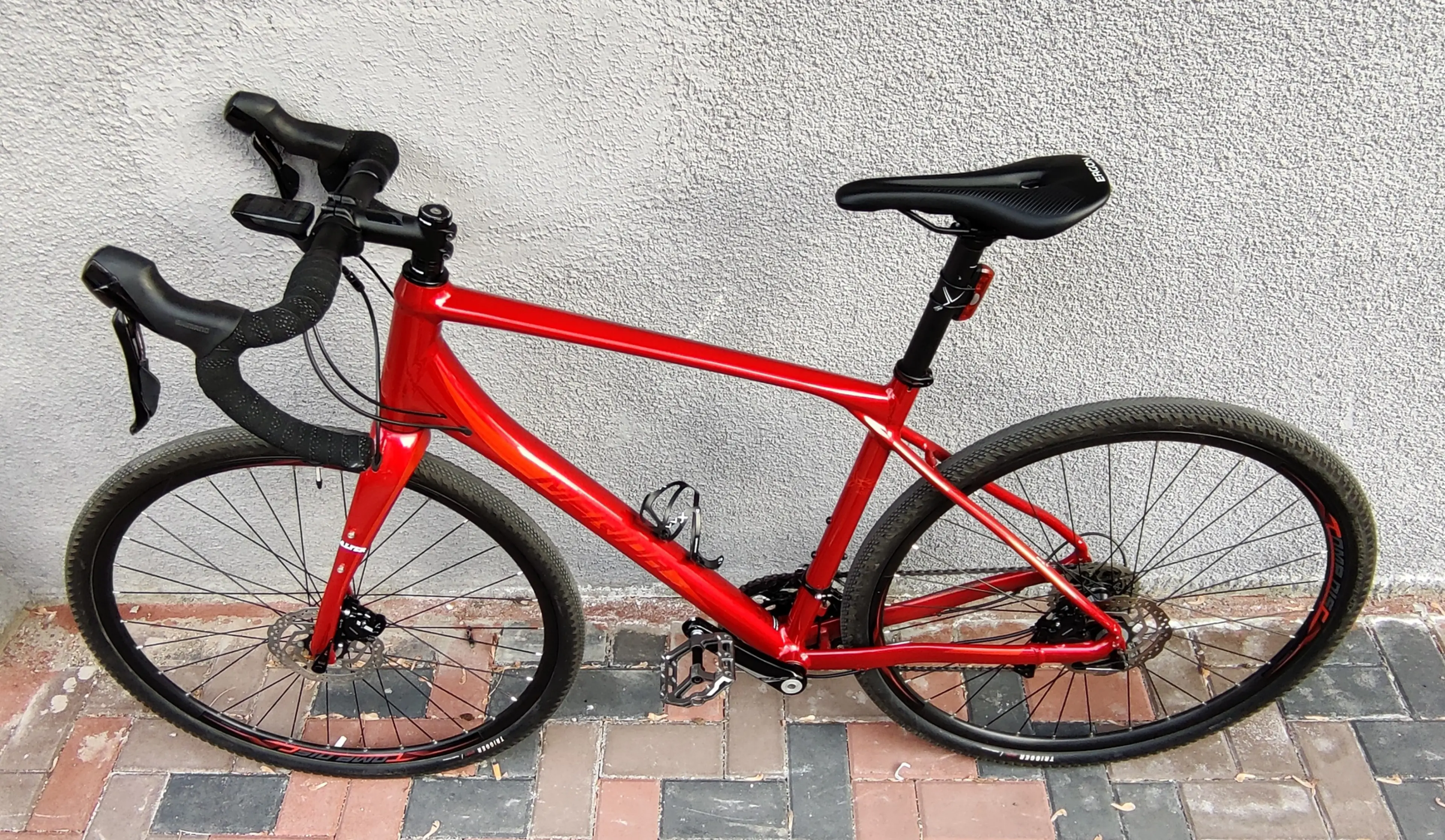 8. Bicicleta gravel Merida Silex 400 (M)