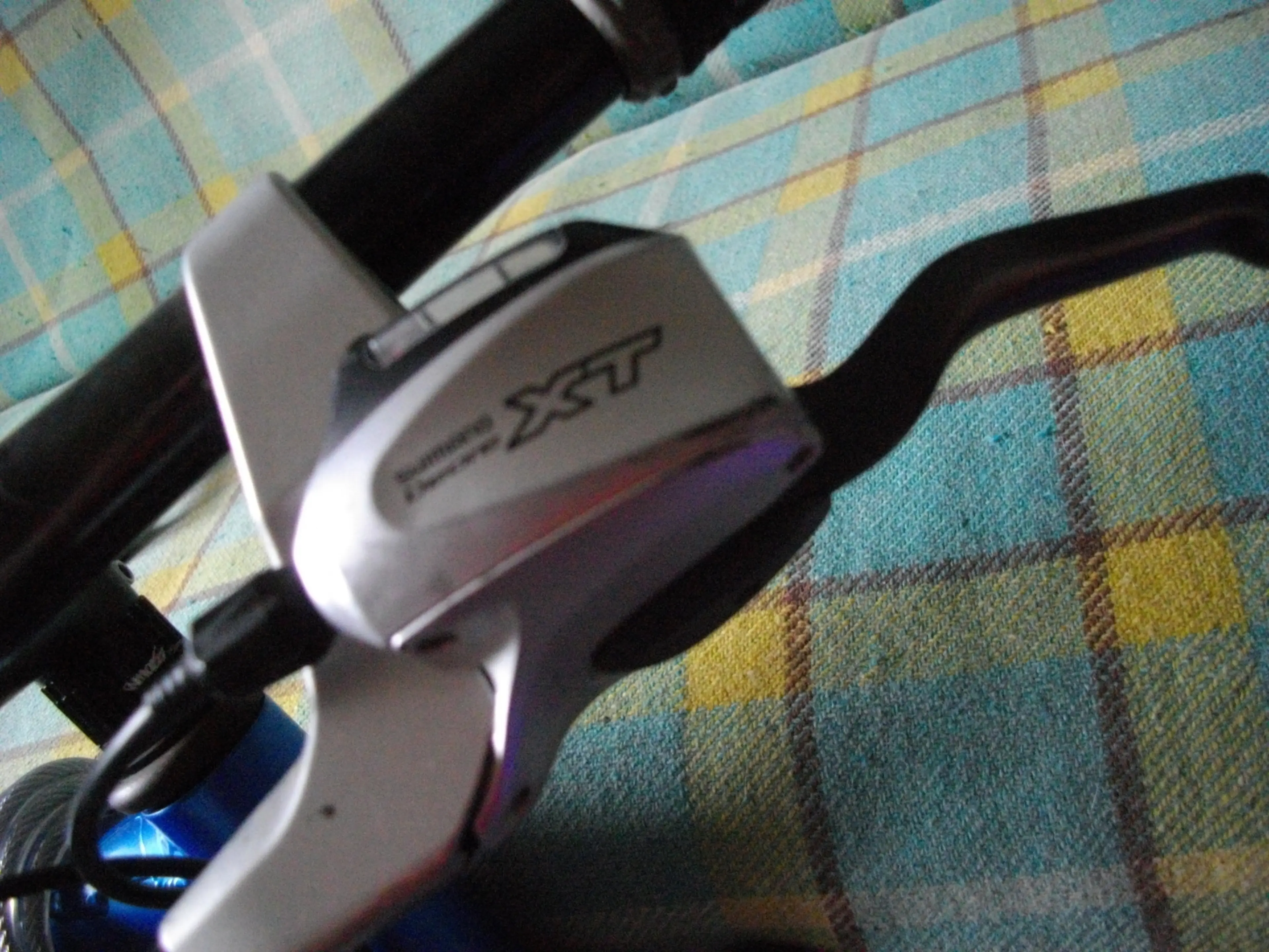 1. Combo dual-control Shimano xt m760