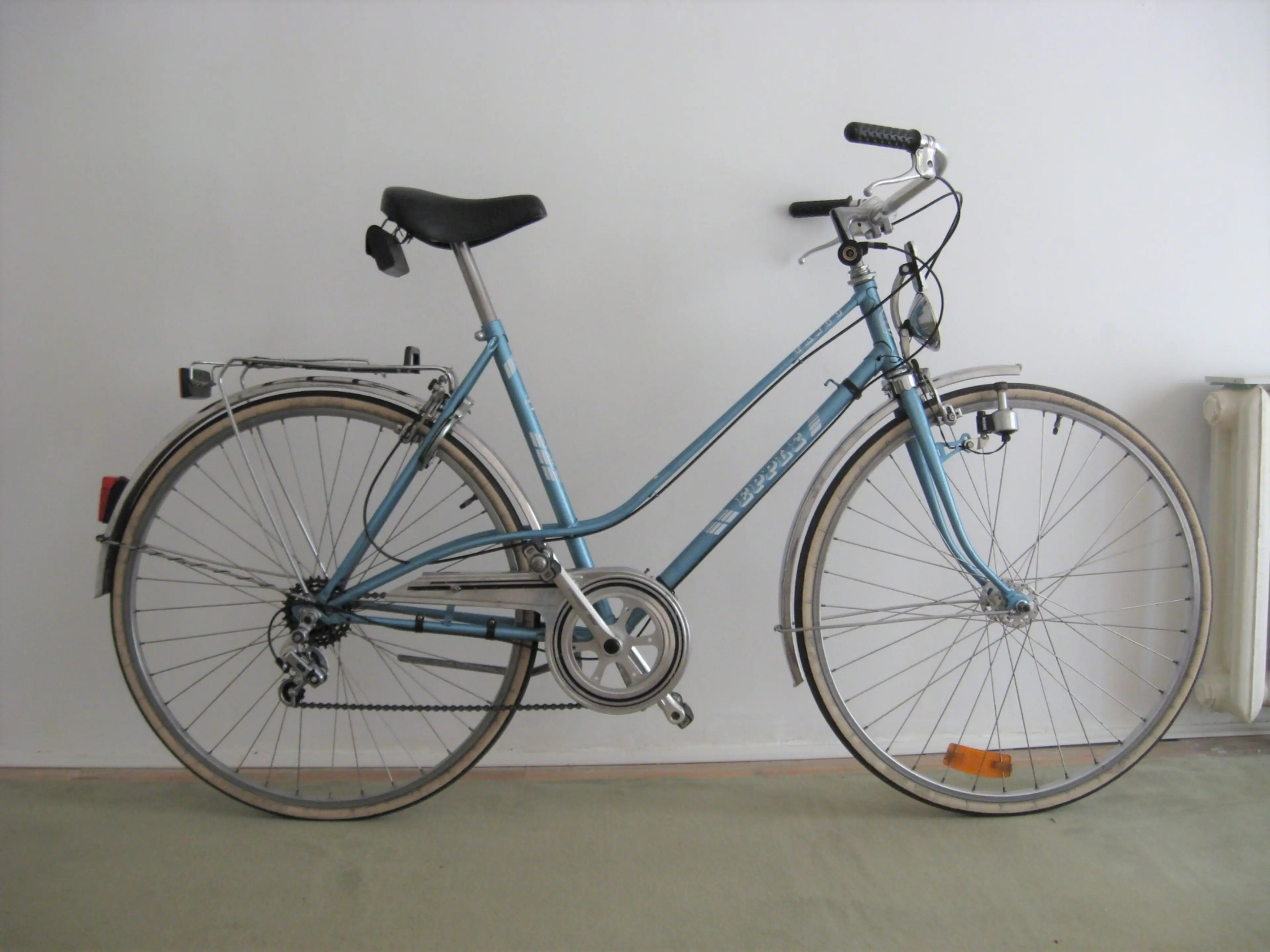 2. Bicicleta cursiera de dama-Epple