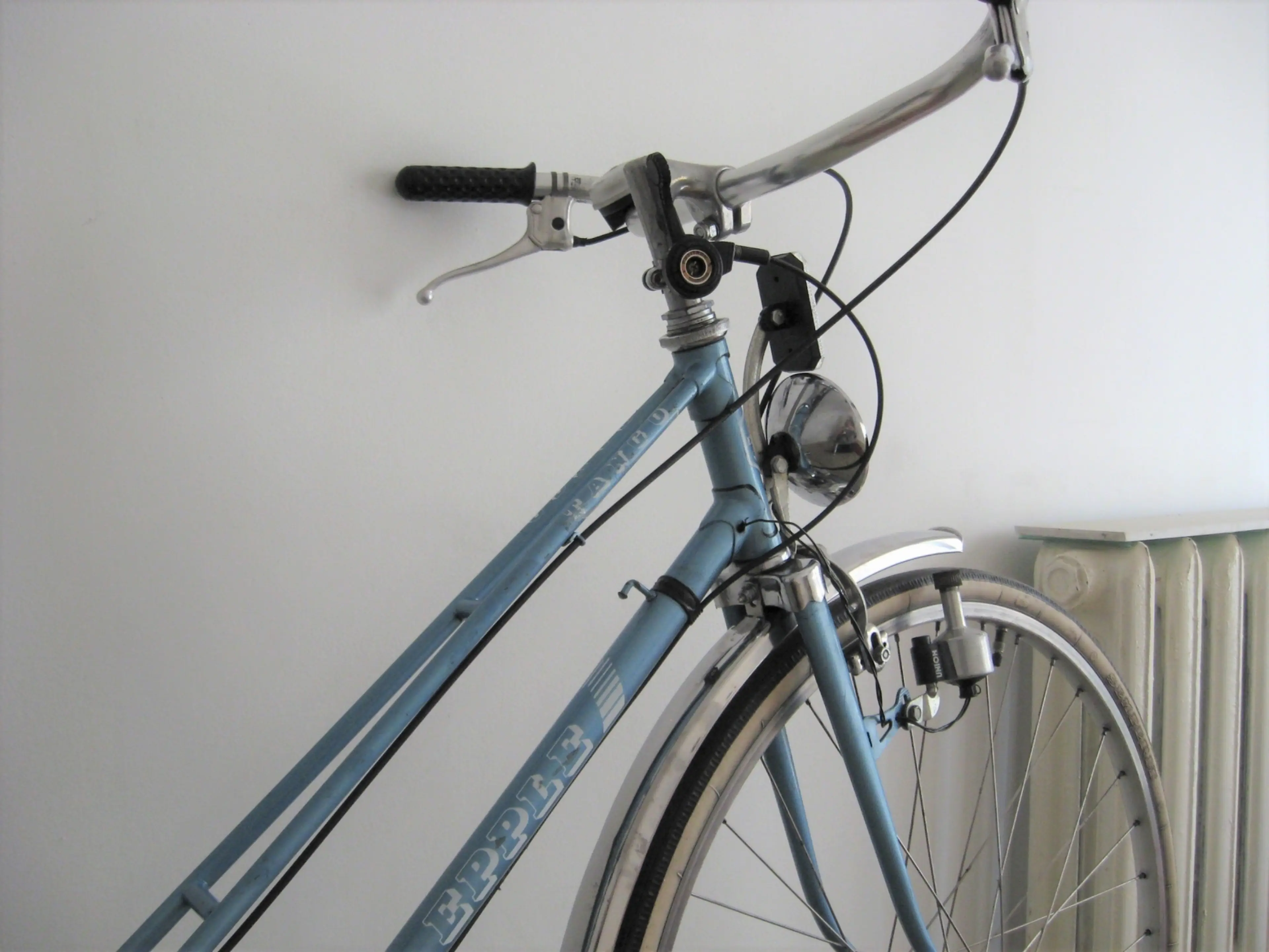 5. Bicicleta cursiera de dama-Epple