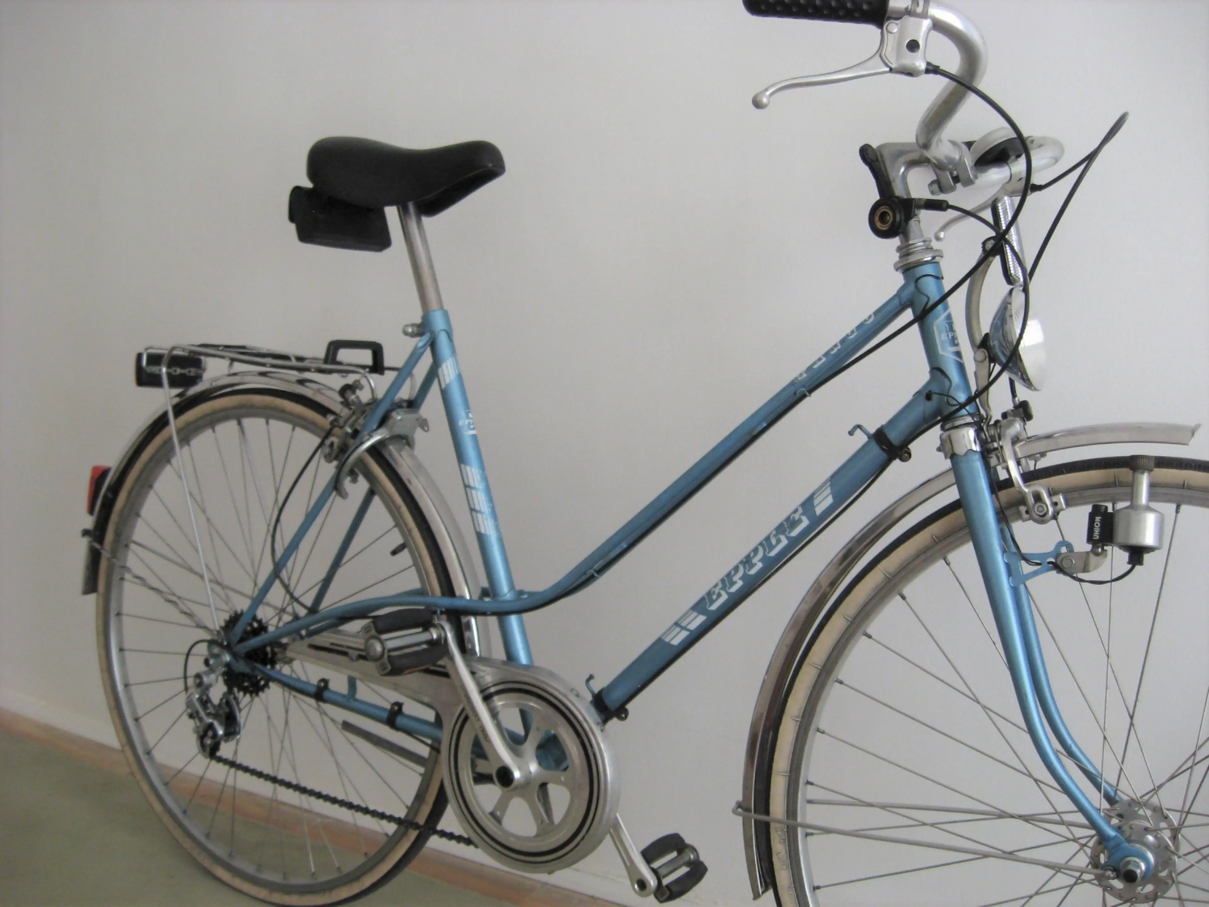 7. Bicicleta cursiera de dama-Epple