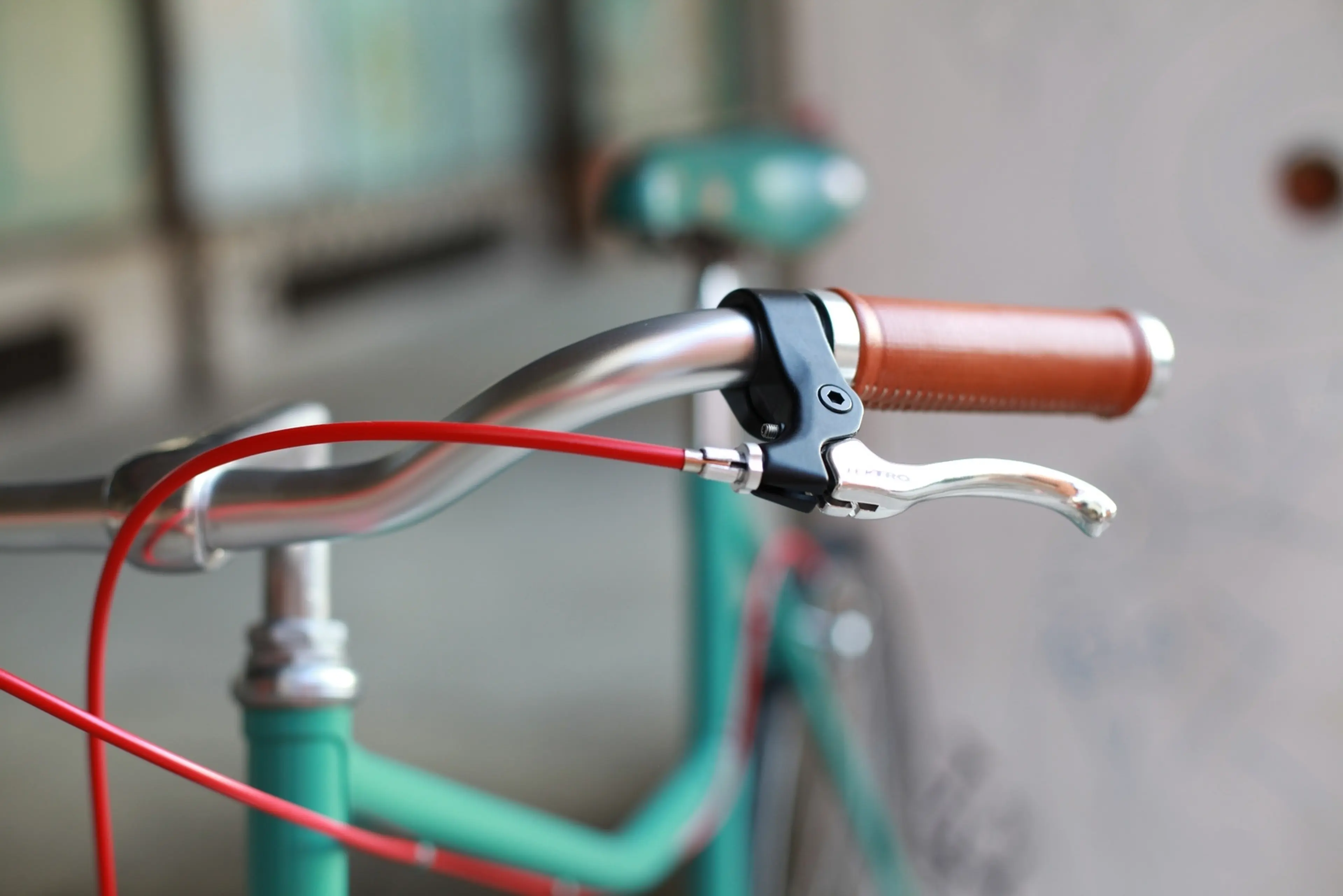 3. Mansoane ghidon bicicleta lock-on piele naturala