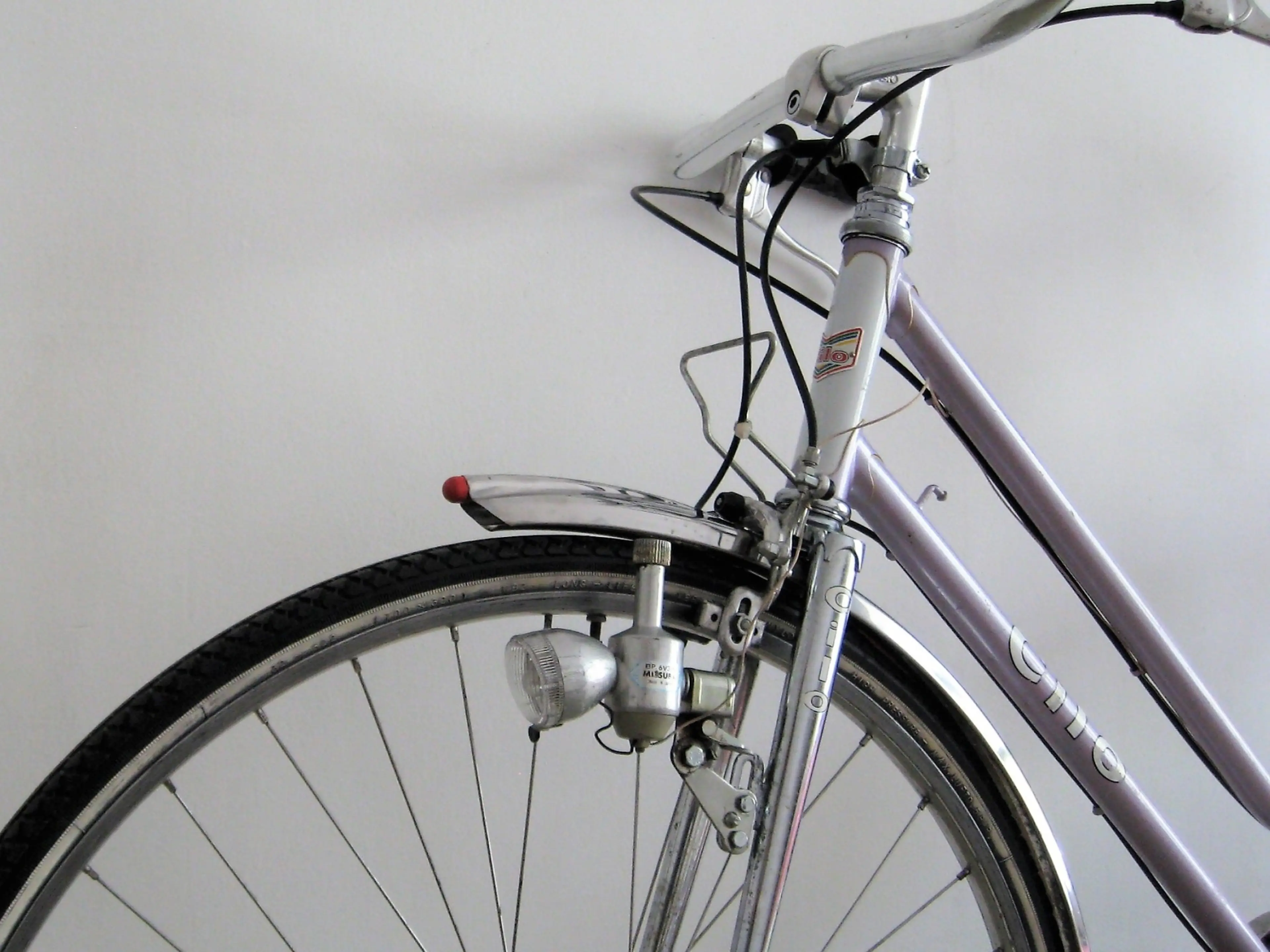 1. Bicicleta cursiera de dama CILO